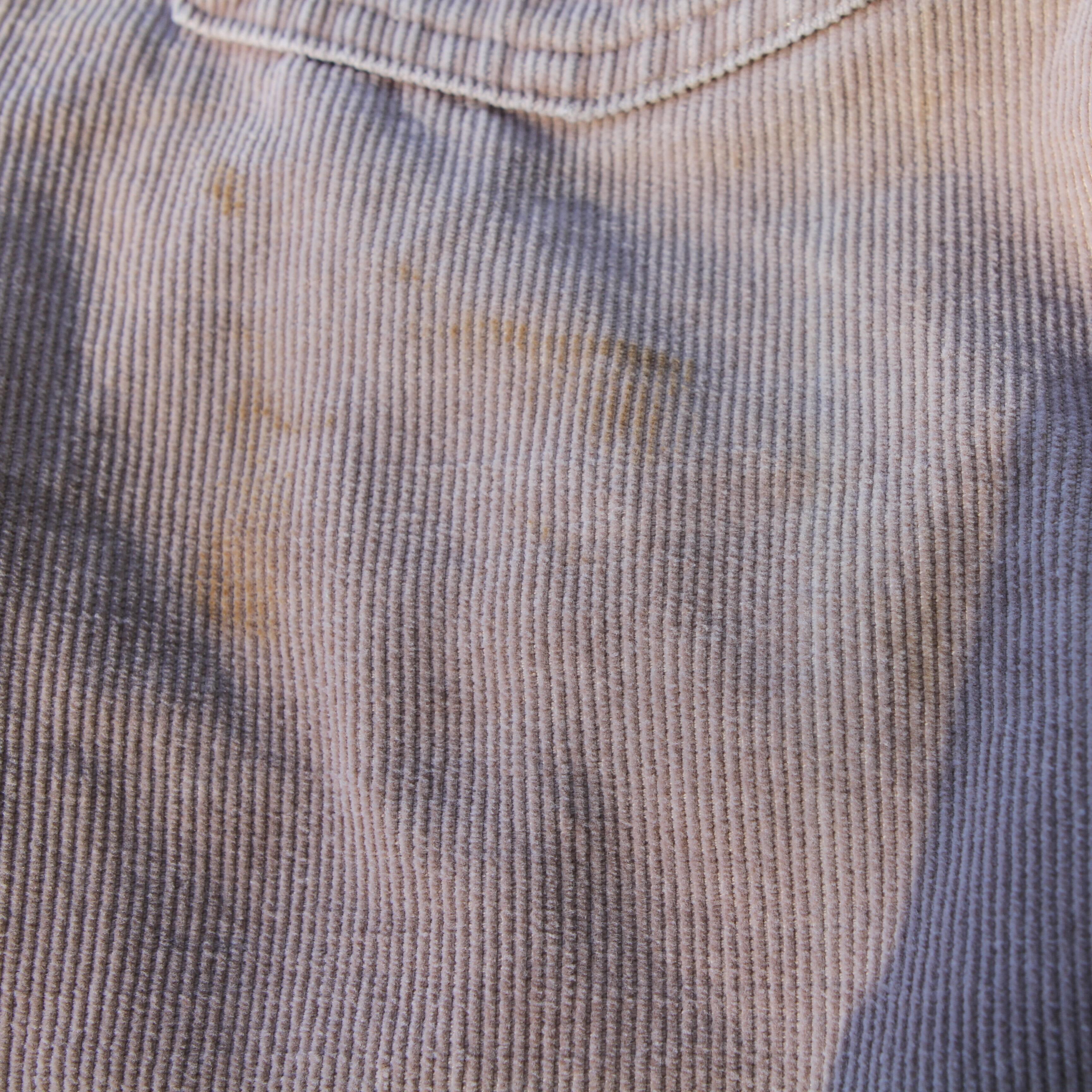 Cool pair of boot cut Levis needlepoint corduroy jeans/trousers- faint marks