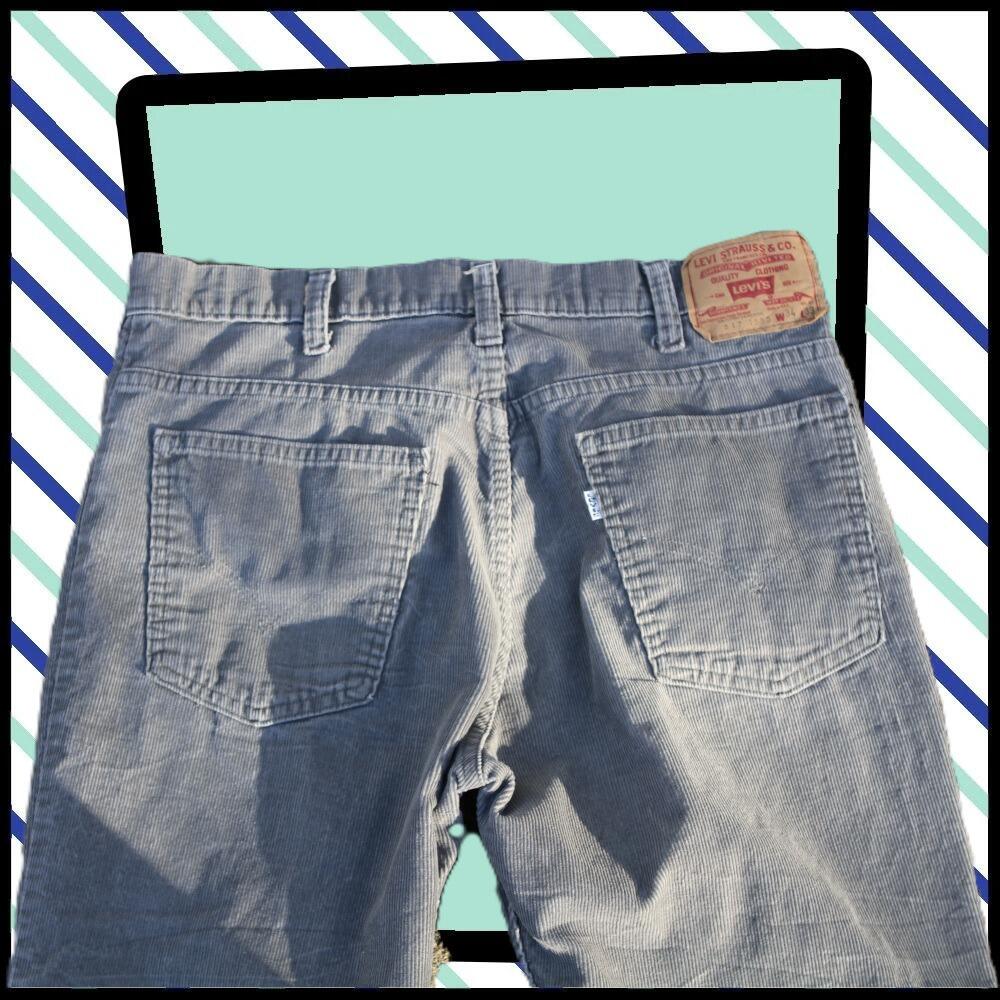 Cool pair of boot cut Levis needlepoint corduroy jeans/trousers- backside view