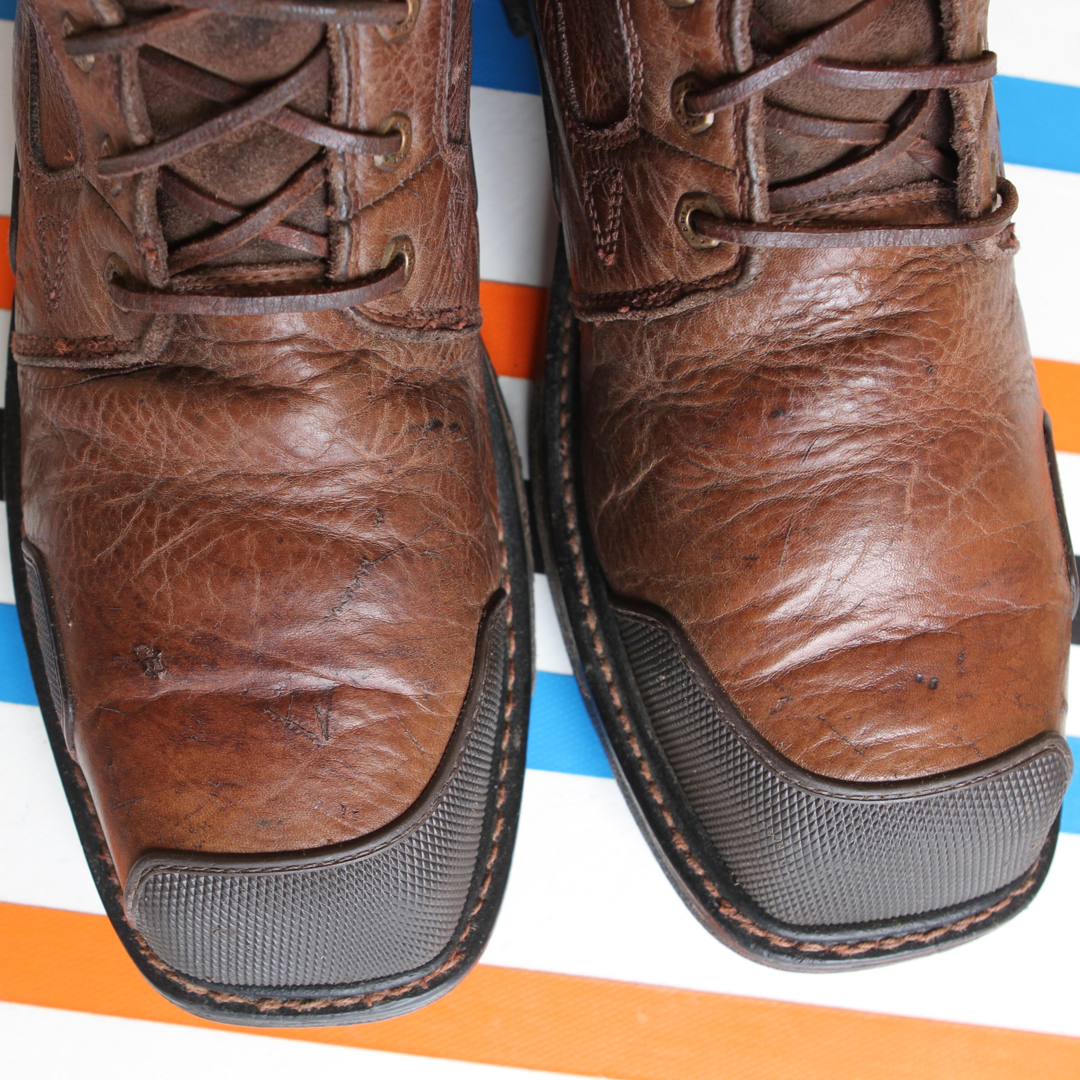 Tough Ariat Overdrive 8 inch square toe work boots- toes