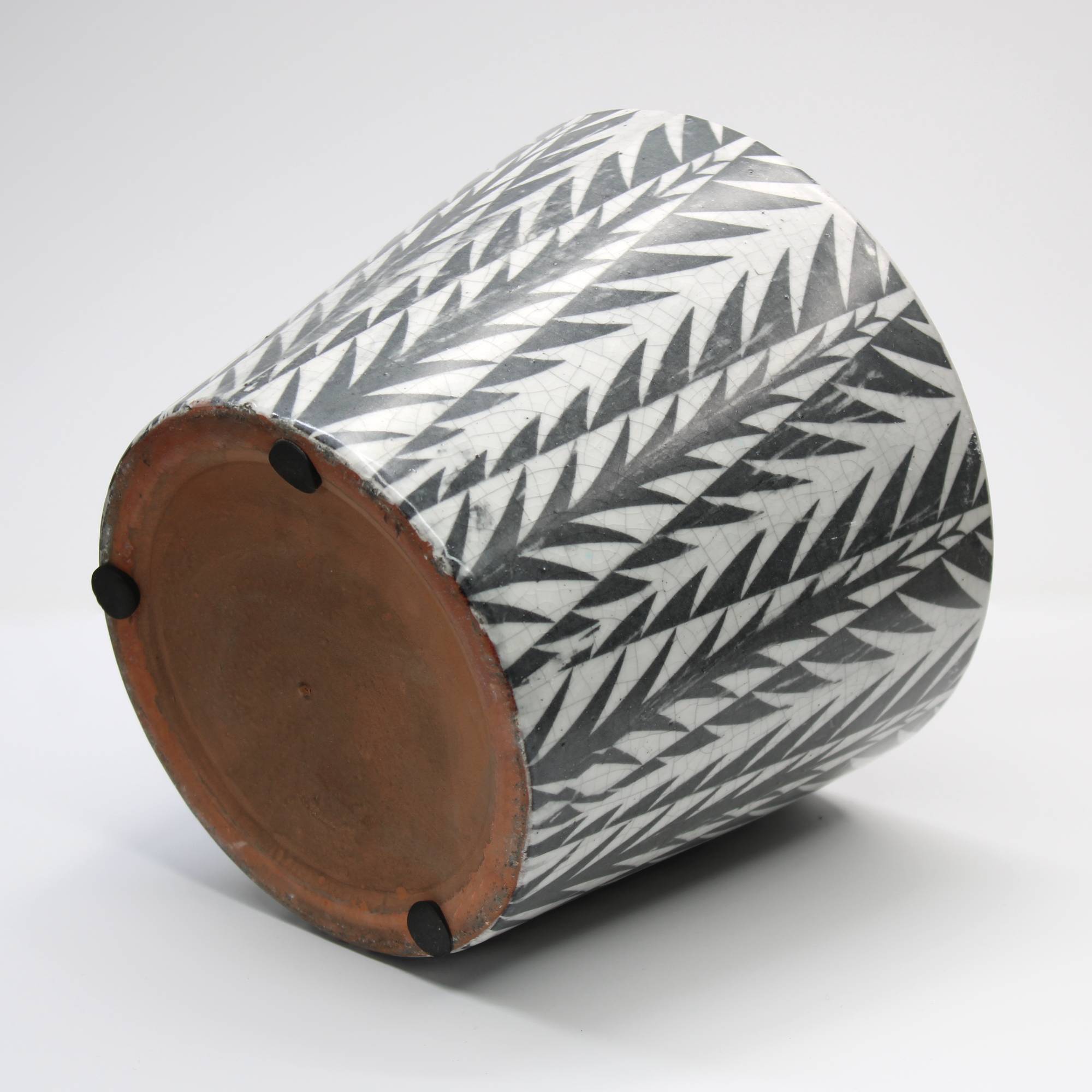 vintage style plant pot with black and white glazed finish