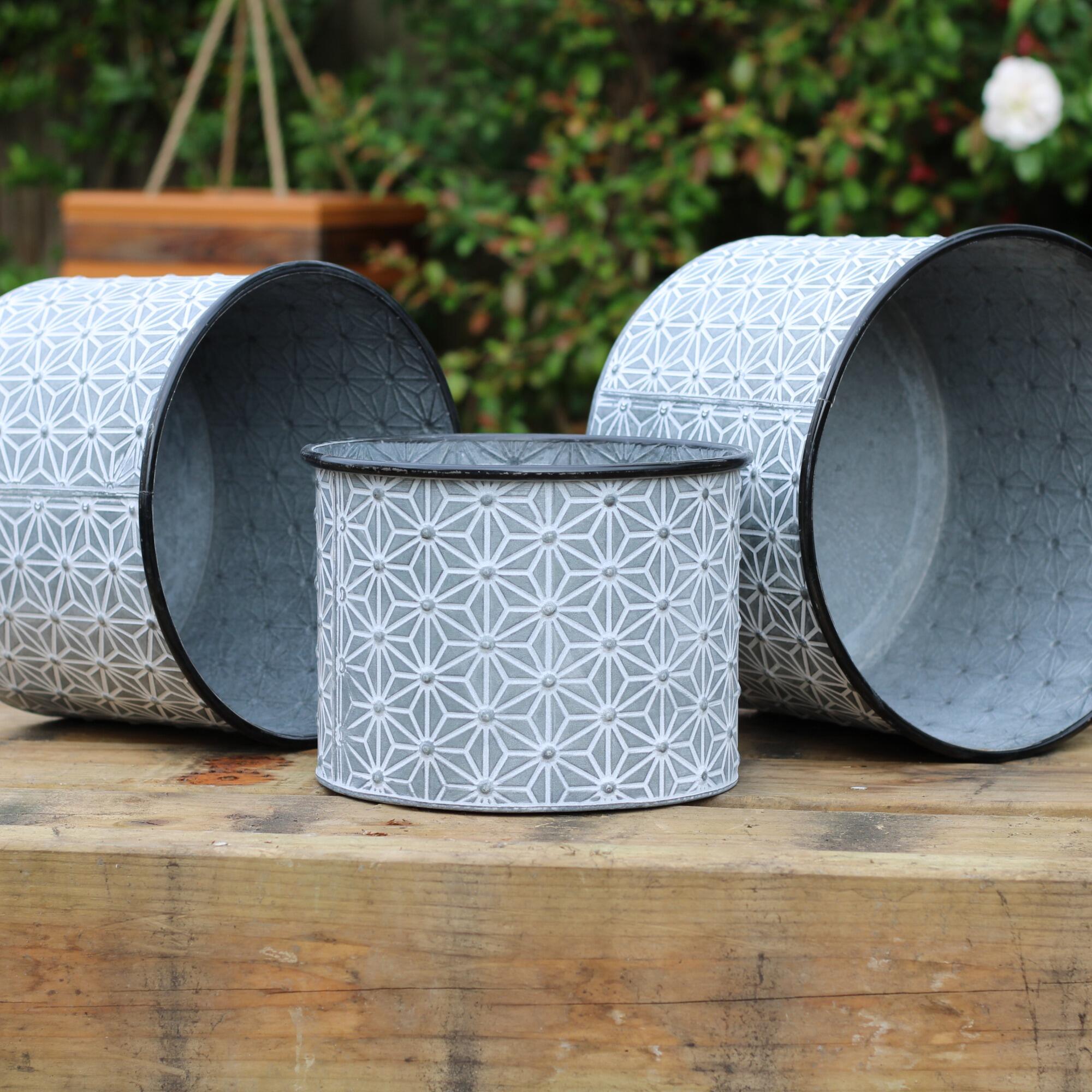Set of 3 zinc garden planters