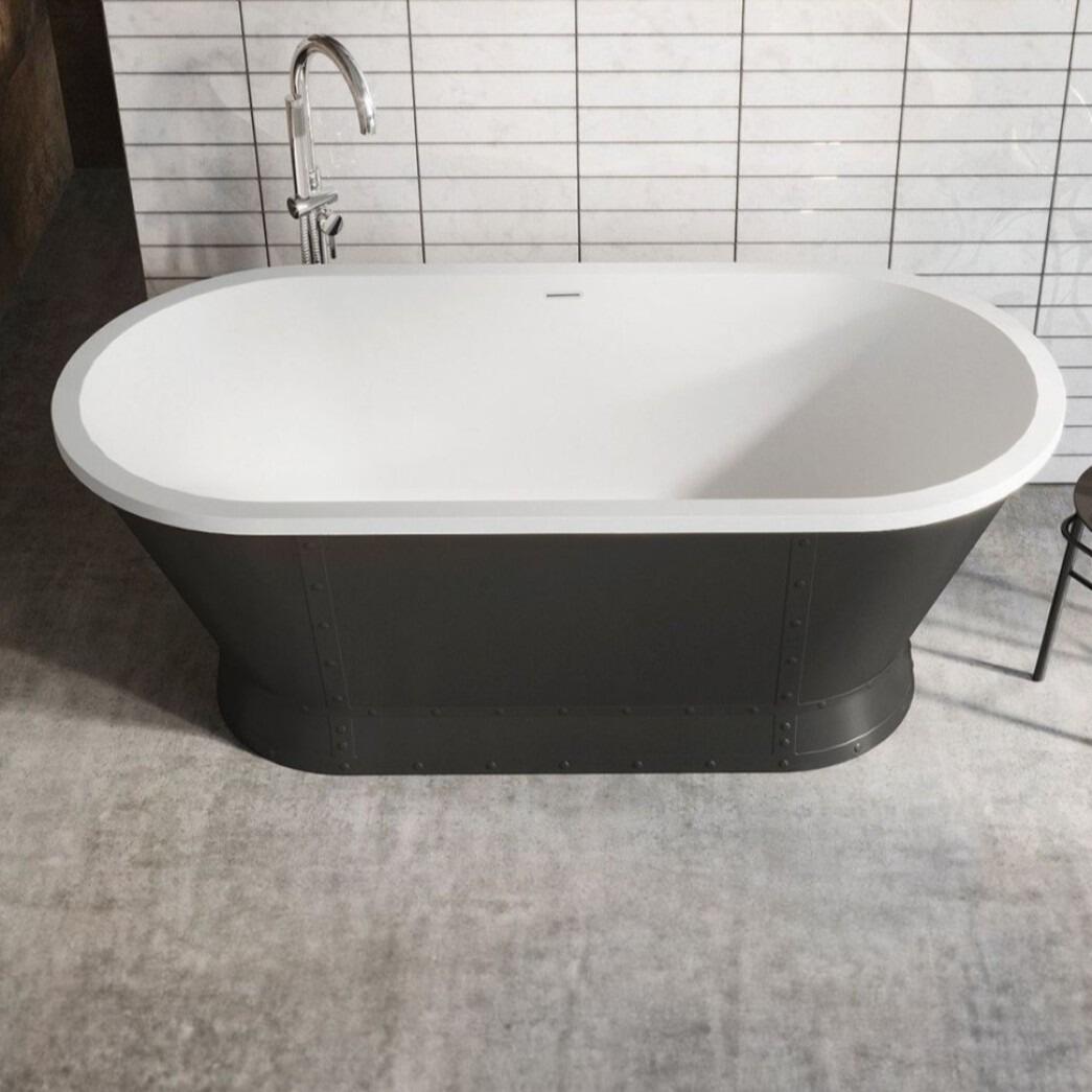 Grantham 1676mm Matt Black Freestanding Acrylic Bath Image