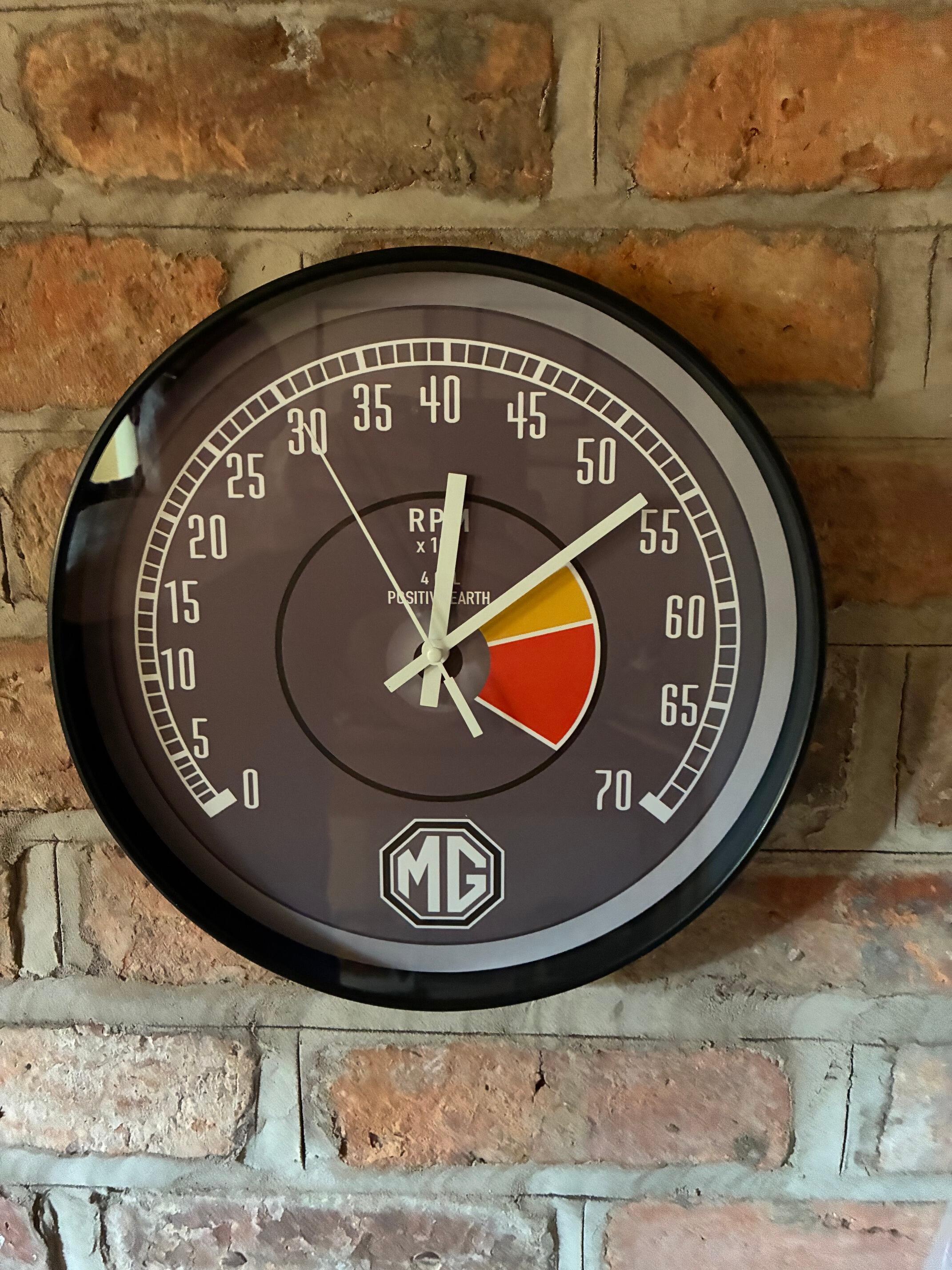 mg clock