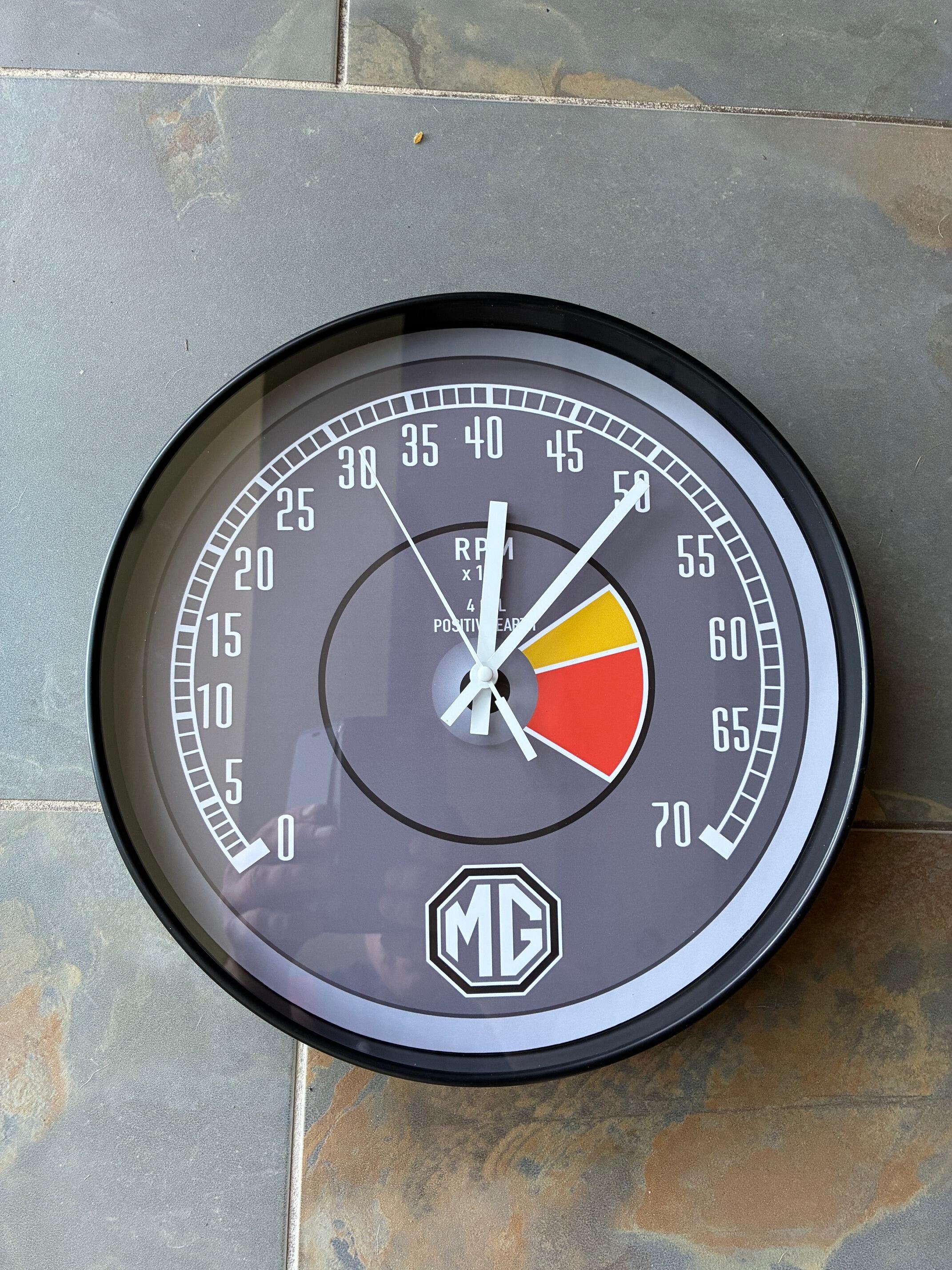 mg rev counter clock