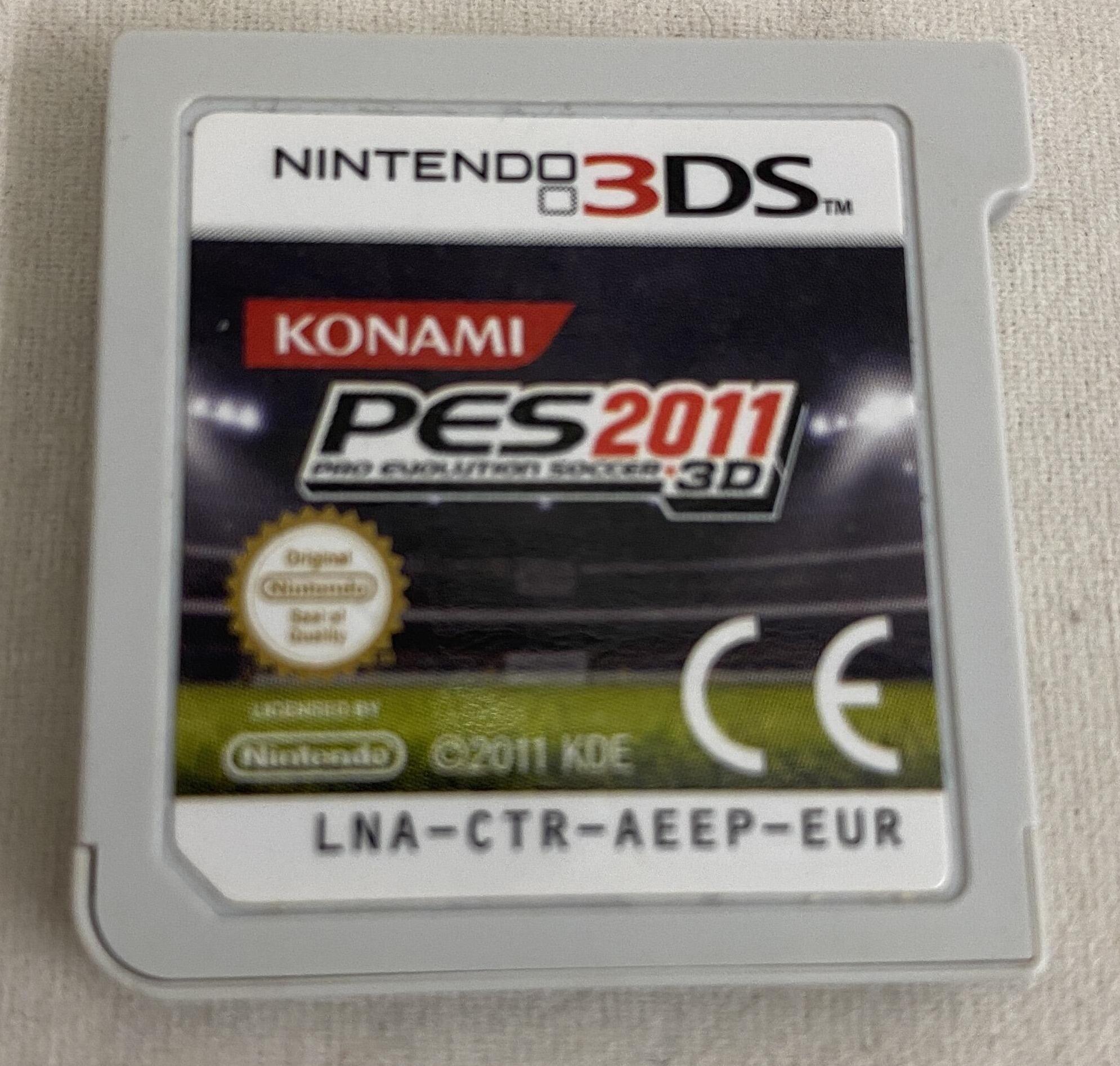 Pro Evolution Soccer 2011 3D Nintendo 3DS game cartridge front view featuring Konami branding.