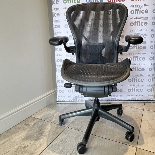 Refurbished Herman Miller Aeron Classic Mk2 Size B chair