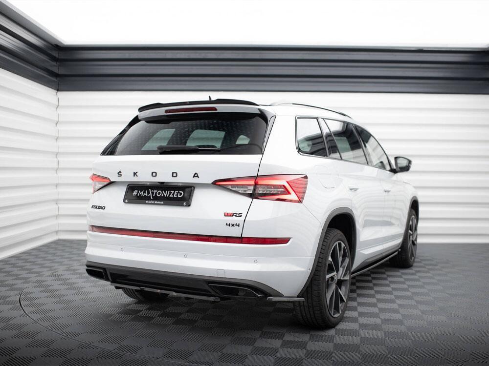Central Rear Splitter (Vertical Bars) Skoda Kodiaq RS