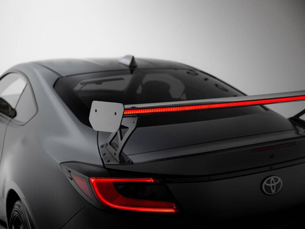 Carbon Spoiler With External Brackets Uprights + LED Toyota GR86