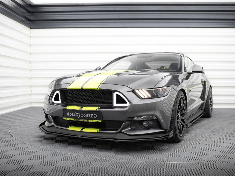 Street PRO Front Splitter + Flaps Ford Mustang GT Mk6 - Black-Red + Gloss Flaps