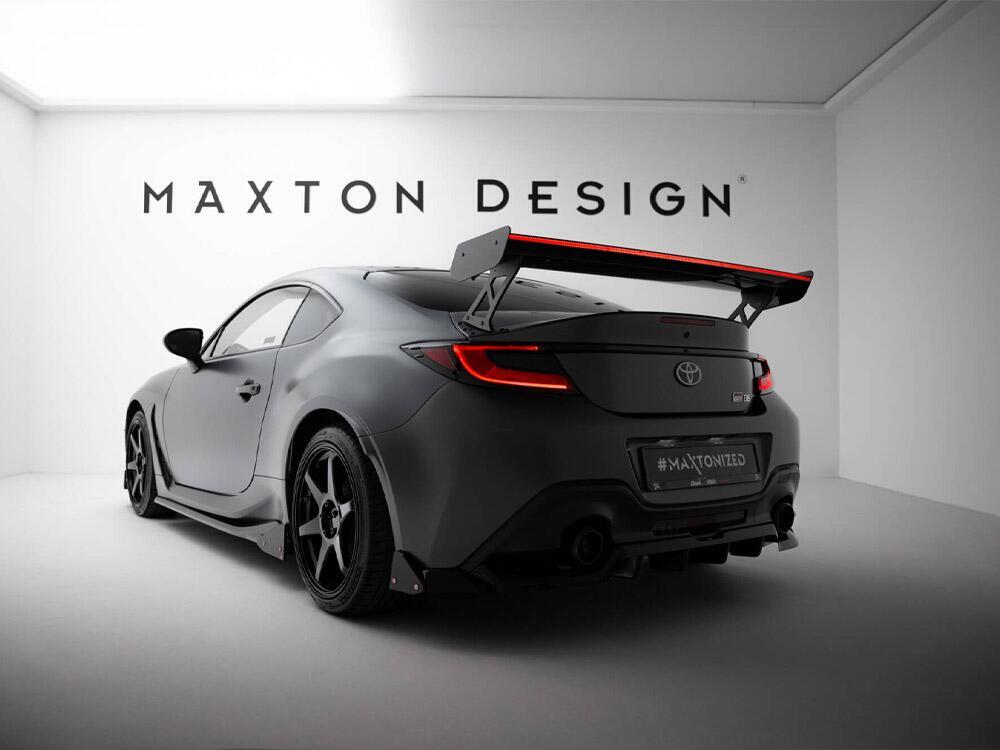 Carbon Spoiler With External Brackets Uprights + LED Toyota GR86