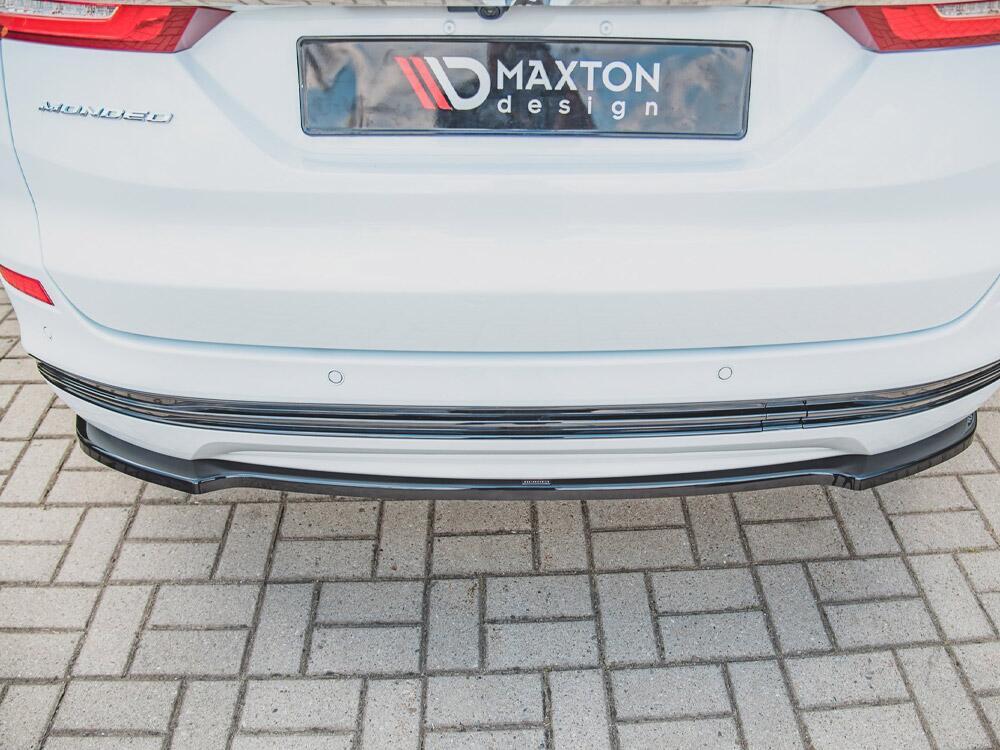 Central Rear Splitter Ford Mondeo Estate Platinum Mk5 Facelift - Textured