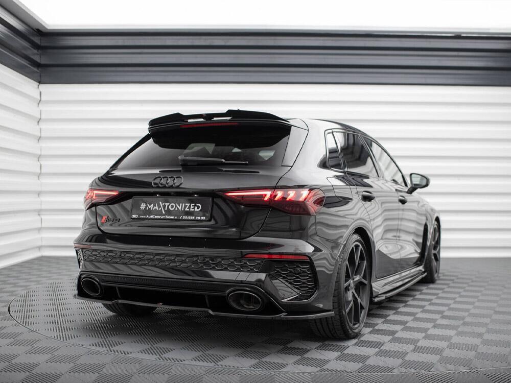 Central Rear Splitter Audi RS3 Sportback 8Y