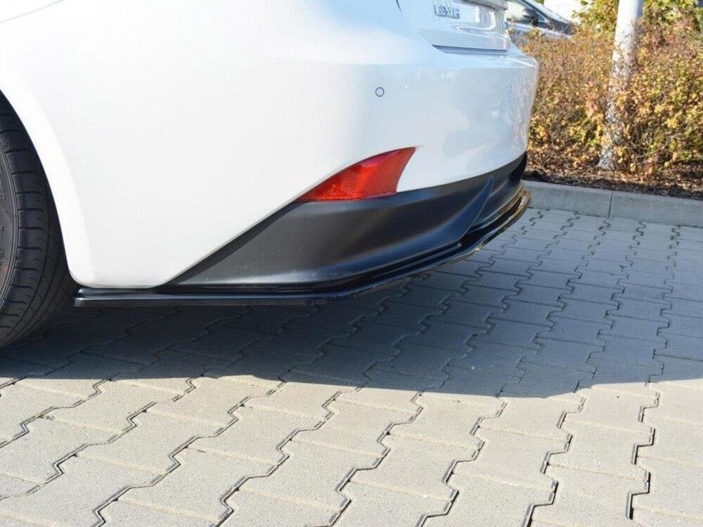 Central Rear Splitter Lexus IS 300H Mk3