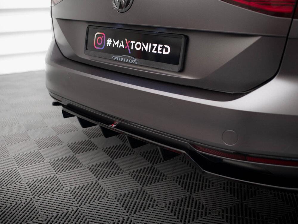 Rear Splitter (Vertical Bars) Volkswagen Passat R-Line B8