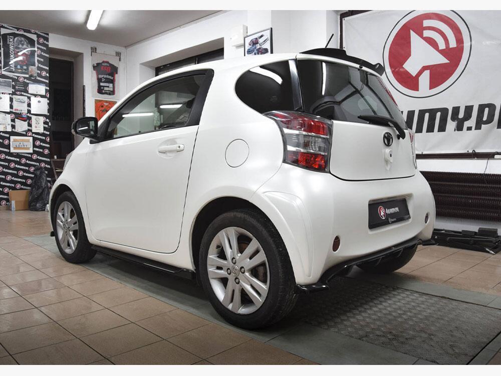 Spoiler CAP Toyota IQ