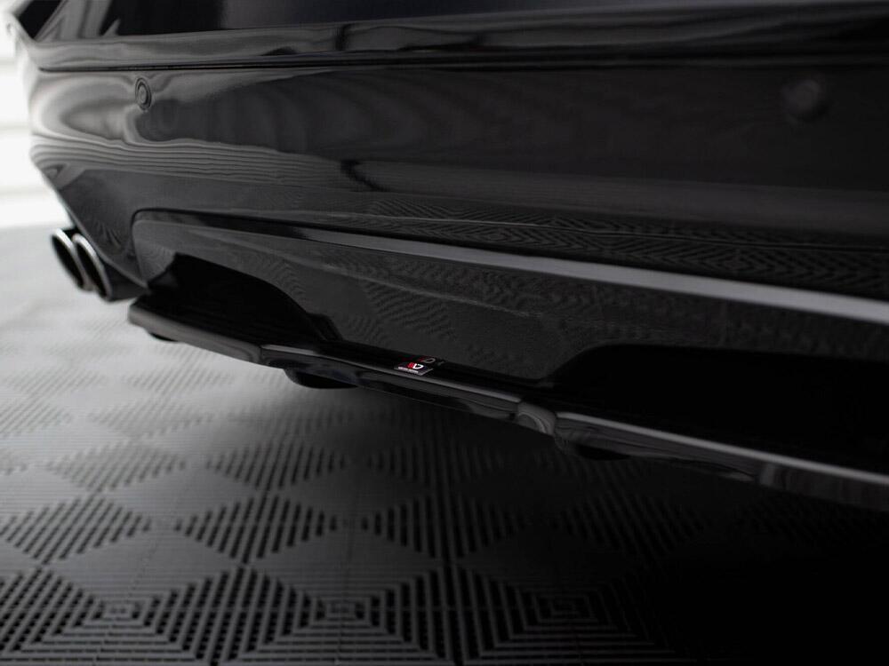 Central Rear Splitter (Vertical Bars) BMW X4 M-Pack