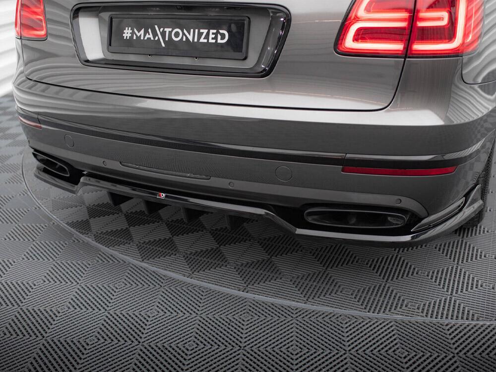 Central Rear Splitter (Vertical Bars) Bentley Bentayga Mk1