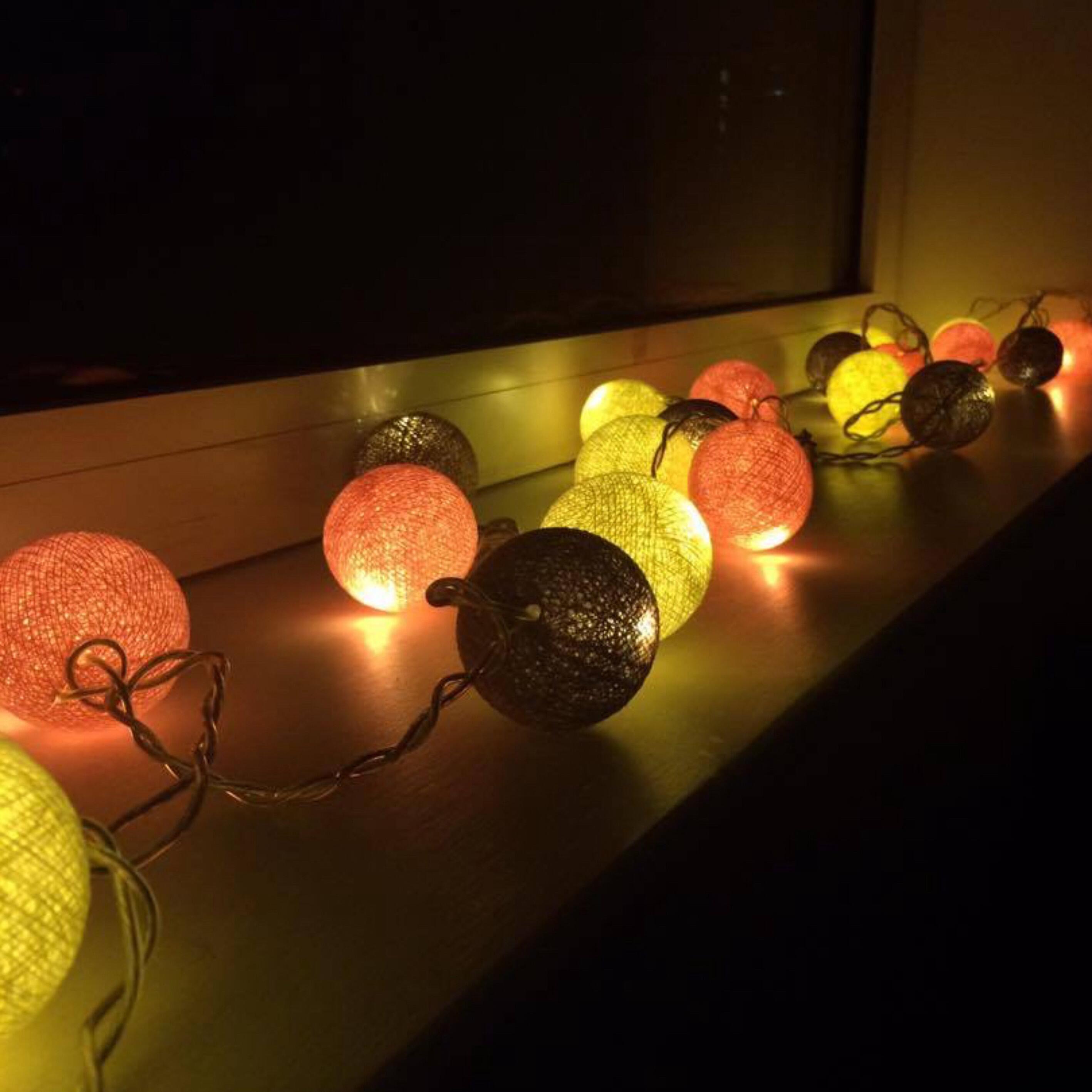 Ambient Balls 10 Lights Neapolitan