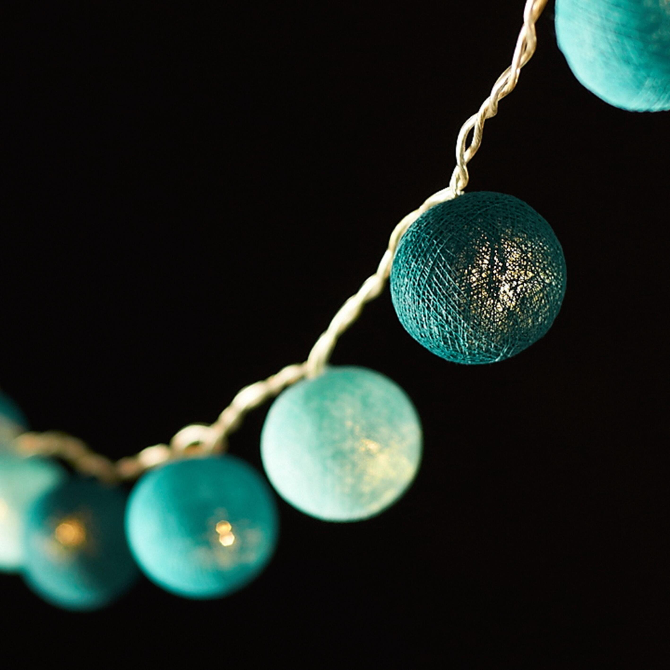 Ambient Balls 30 Lights Metro Turquoise