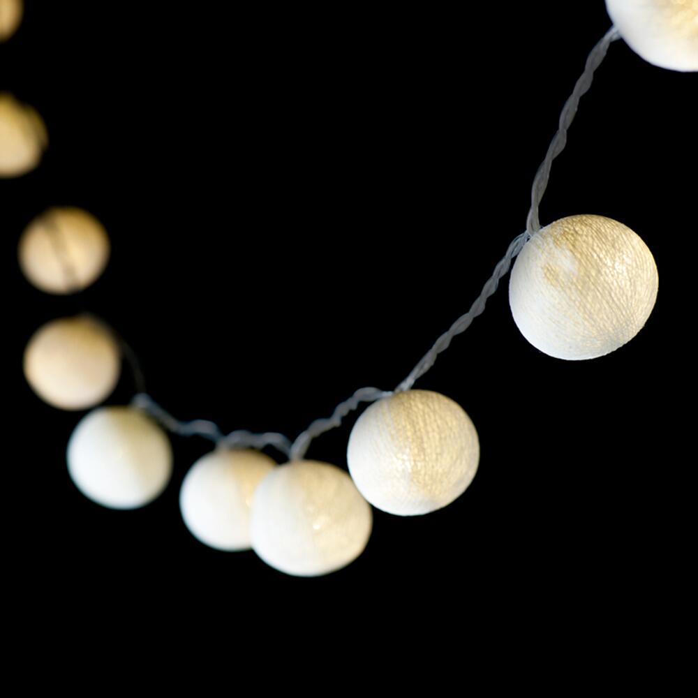 Ambient Balls 20 Lights Snowy White
