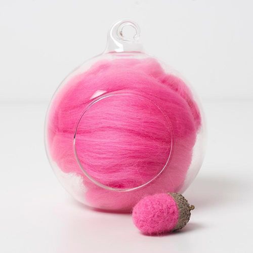 pink 08 merino wool tops for needle felting and spinning in a 10g portion.