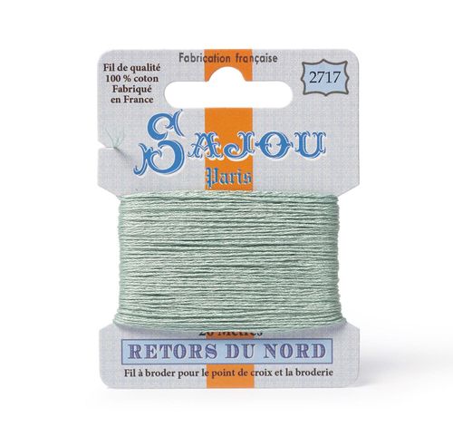 Maison Sajou Retors du Nord embroidery thread card in colour 2717 green.