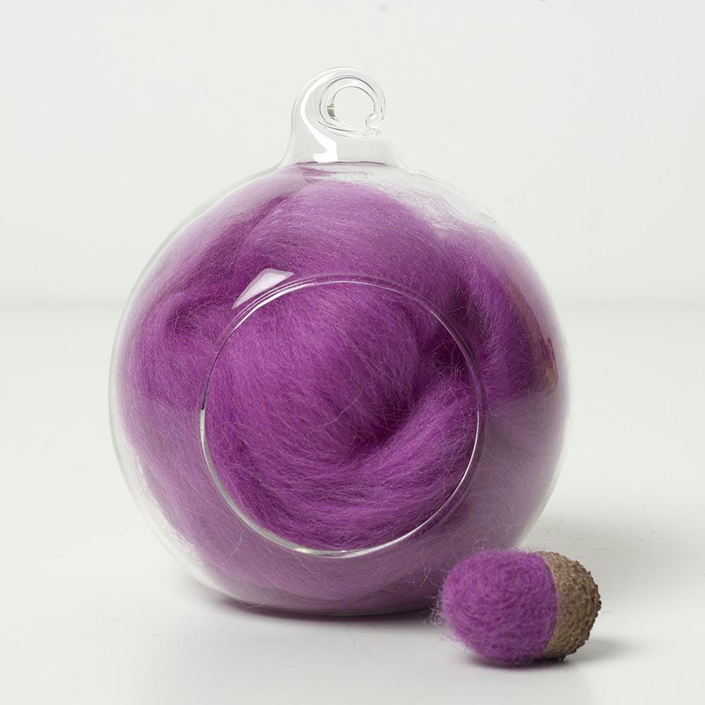 purple 17 merino wool tops for needle felting and spinning in a 10g portion.