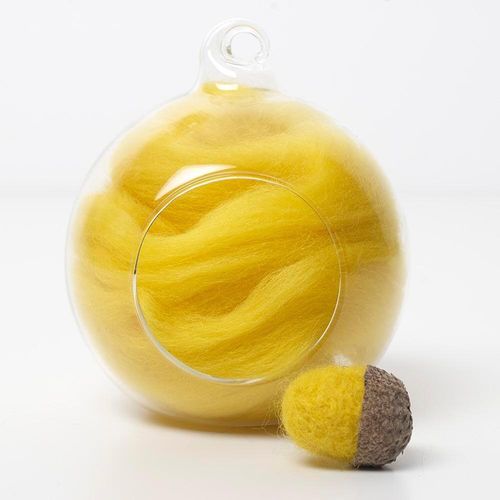 yellow 43 merino wool tops for needle felting and spinning in a 10g portion.