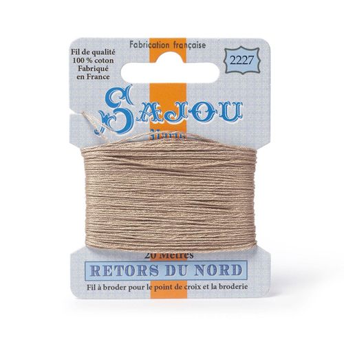 Maison Sajou Retors du Nord embroidery thread card in colour 2227 beige.