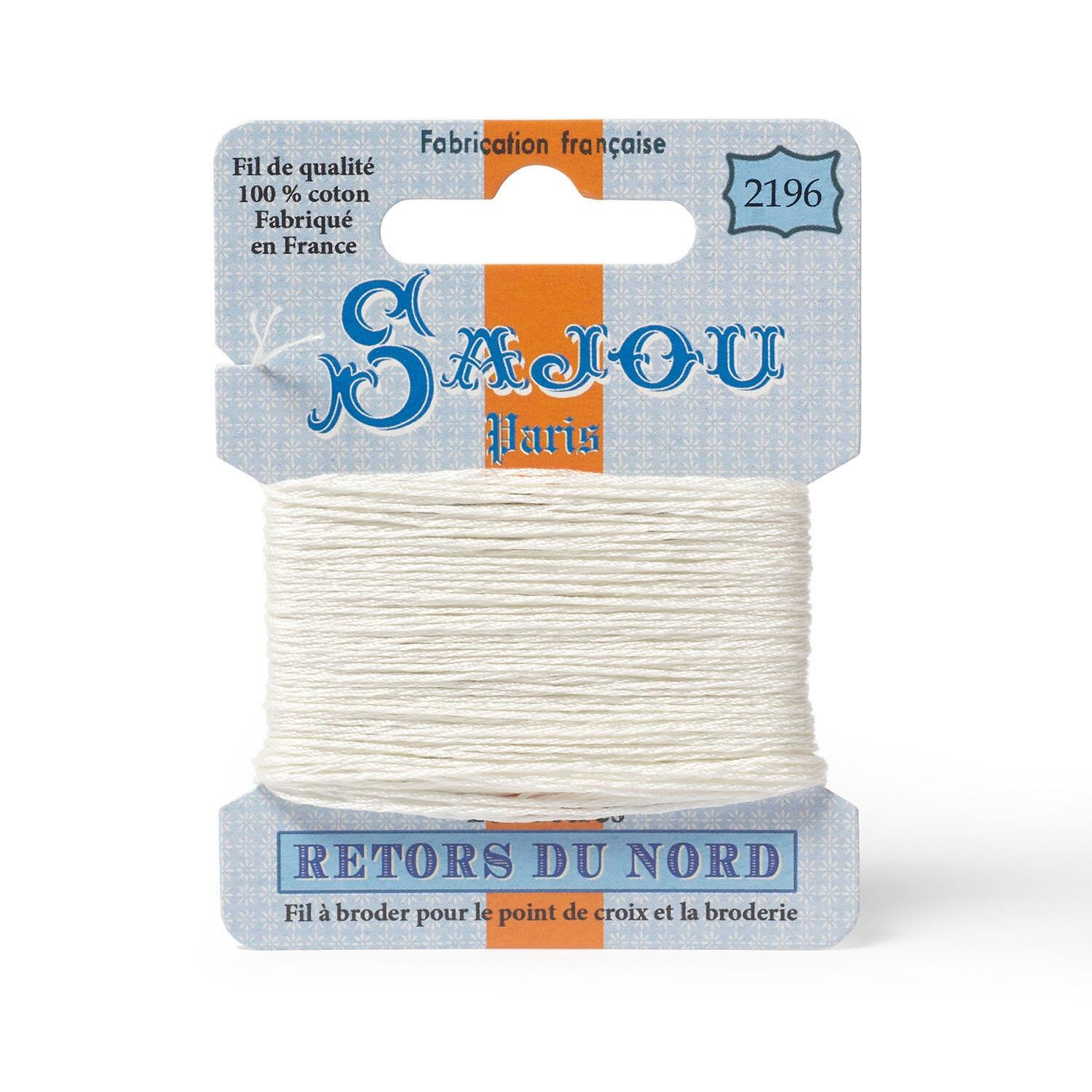 Maison Sajou Retors du Nord embroidery thread card in colour 2196 cream.
