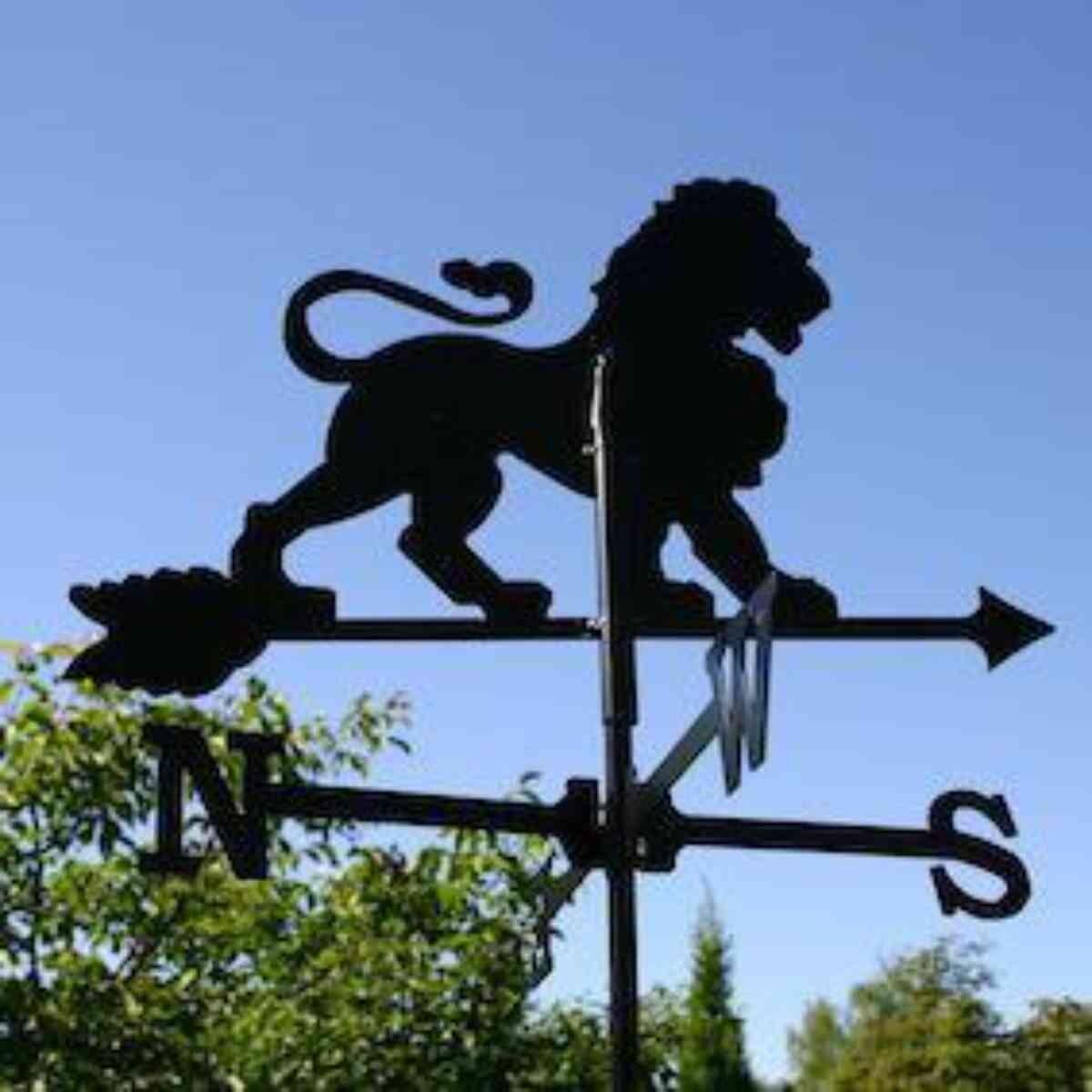 Medium lion weathervane