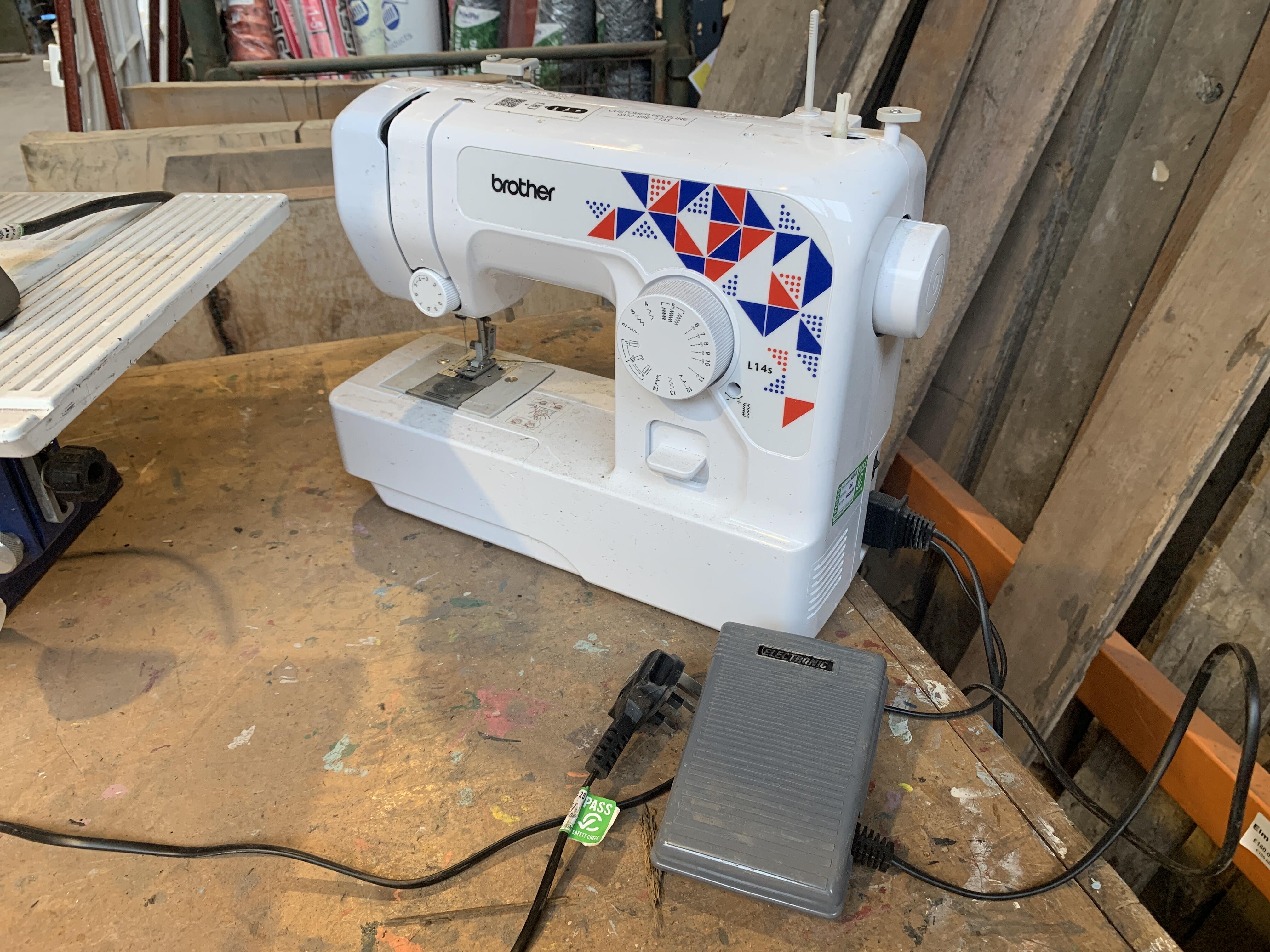 Brother L14S Sewing Machine - Untested