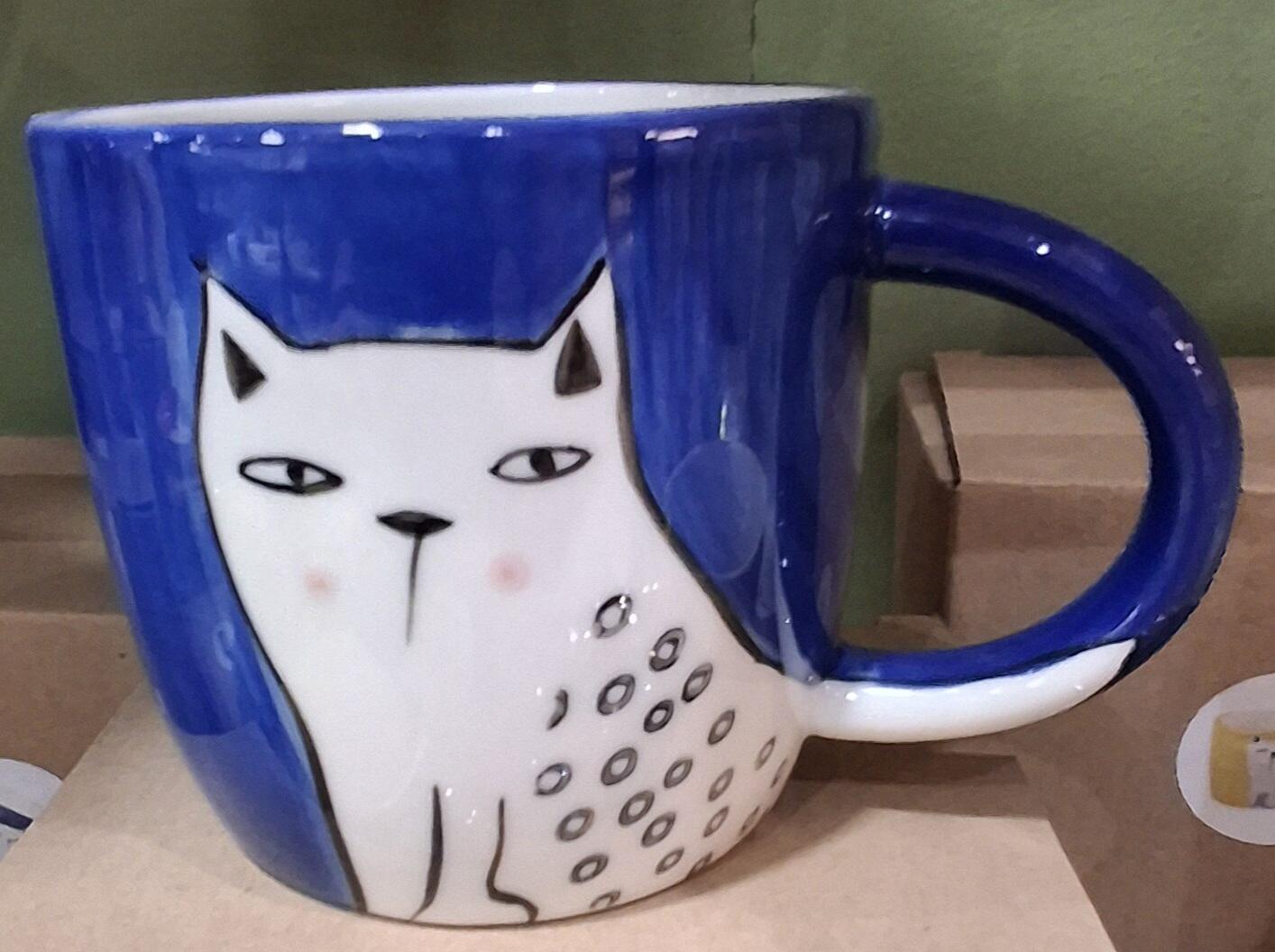 Charming Blue Cat Mug - No Feet Design