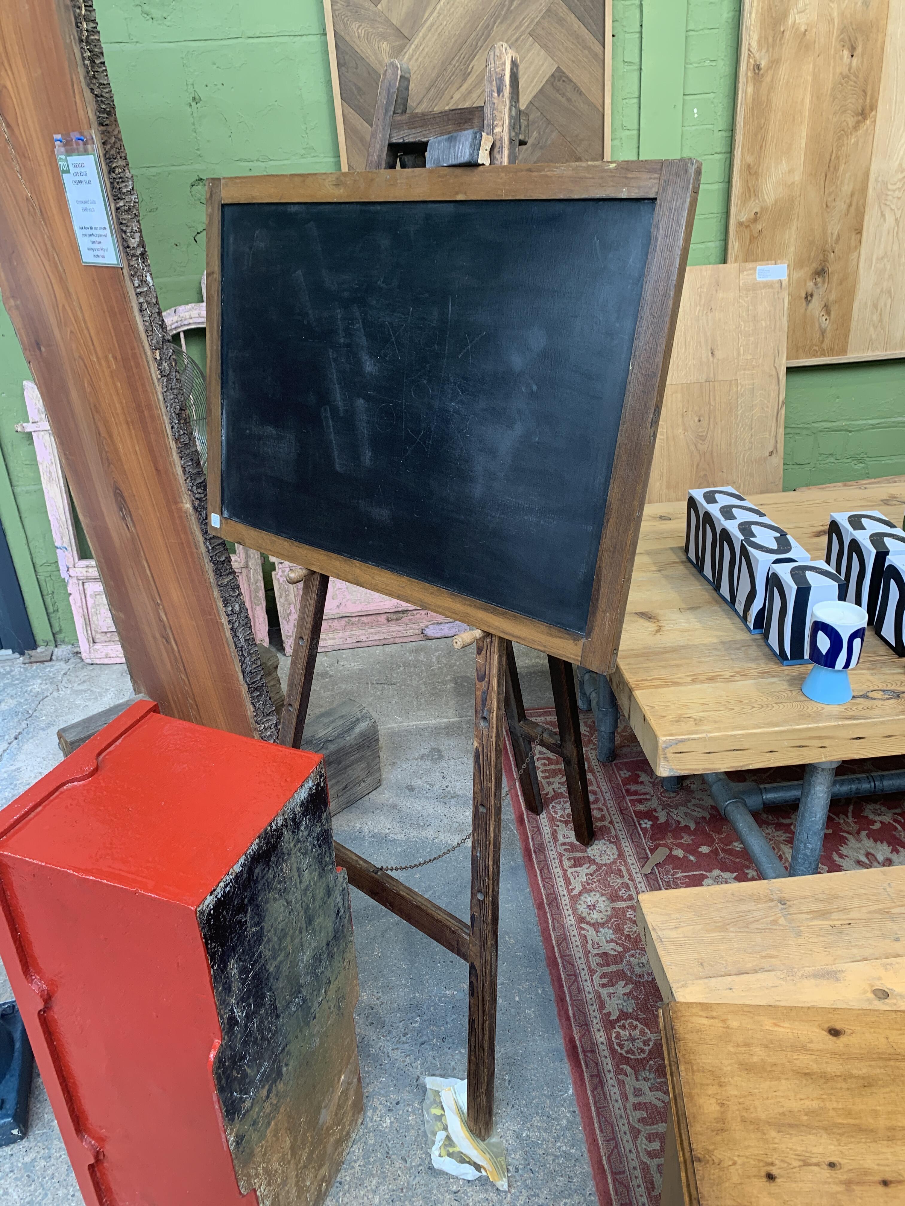 Vintage Easel with Chalkboard - EAST2074