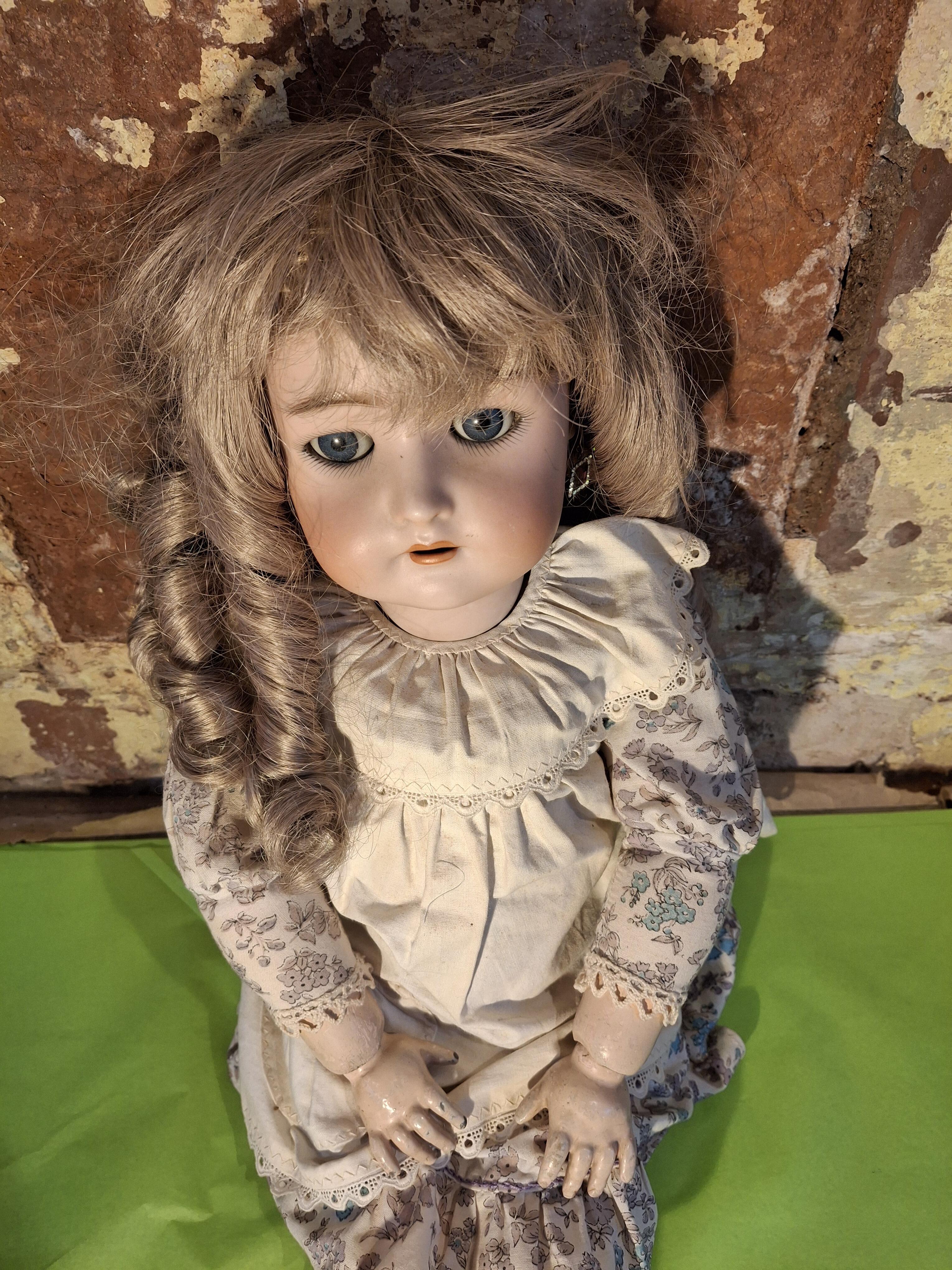 Antique Simon & Halbig / Kammer & Reinhardt Bisque Doll