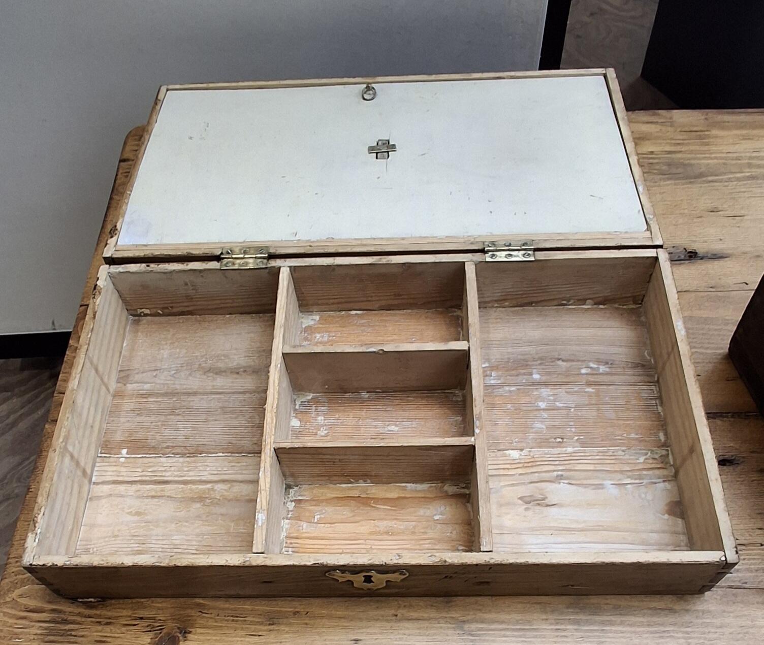 Charming Vintage Pine Box with Compartments