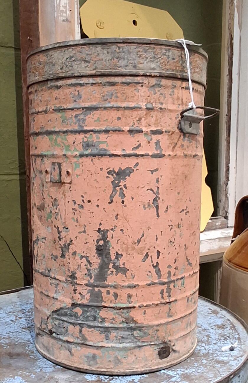 Vintage Pink Grain Tin