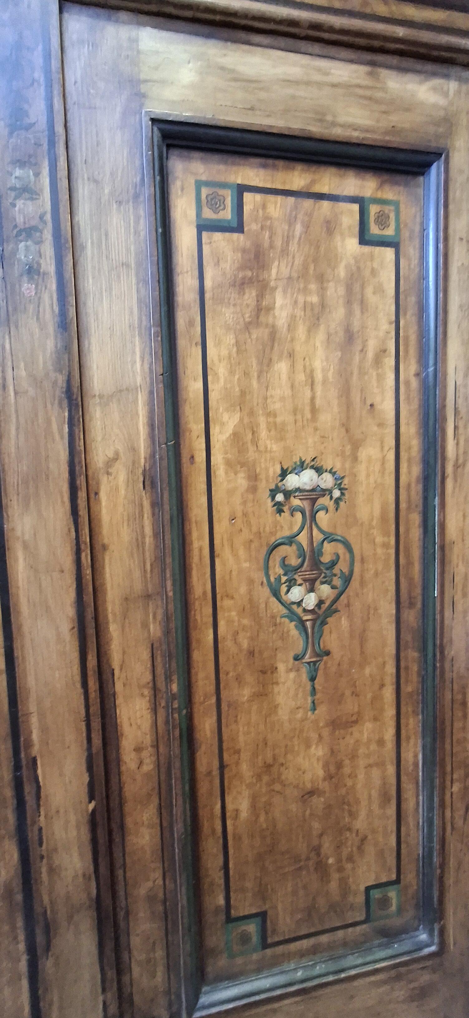 Antique Linen Press with Painted Panels & Edges AP658
