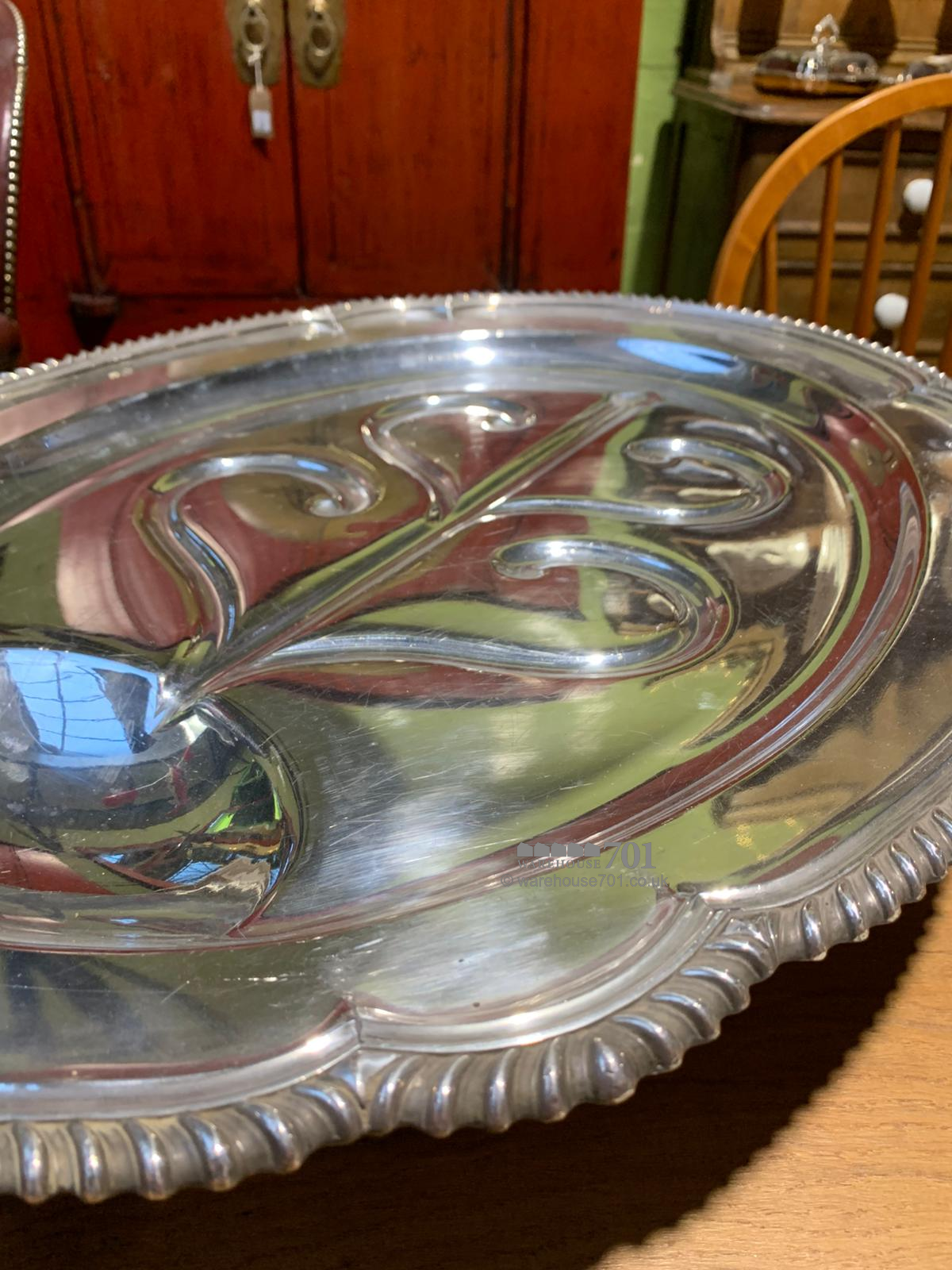 Large meat dome and platter