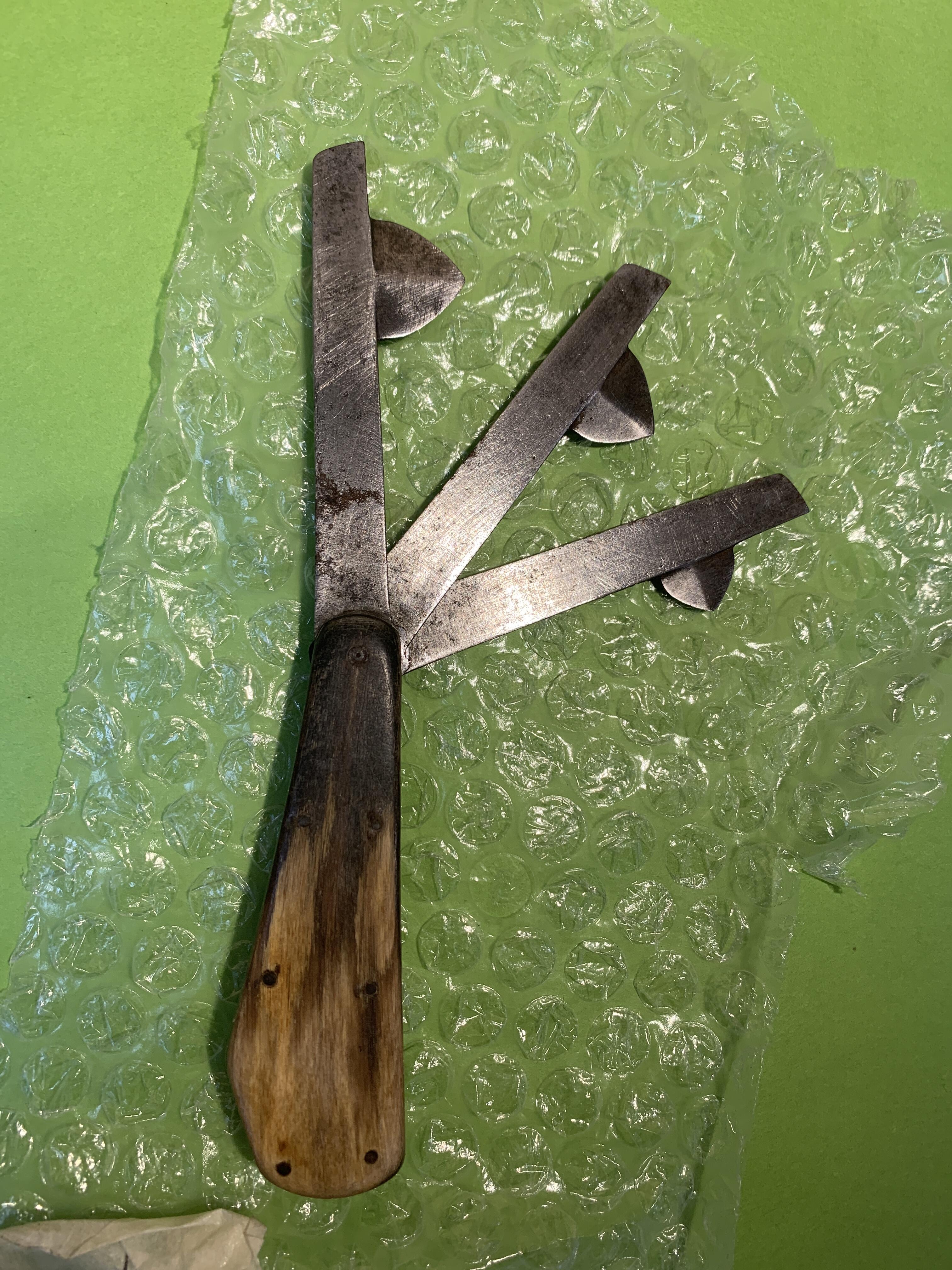 Antique 1840's 3-Bladed Fleam