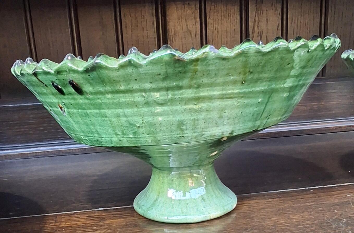 Tamegroute Jagged Edge Pedestal Fruit Bowl XL