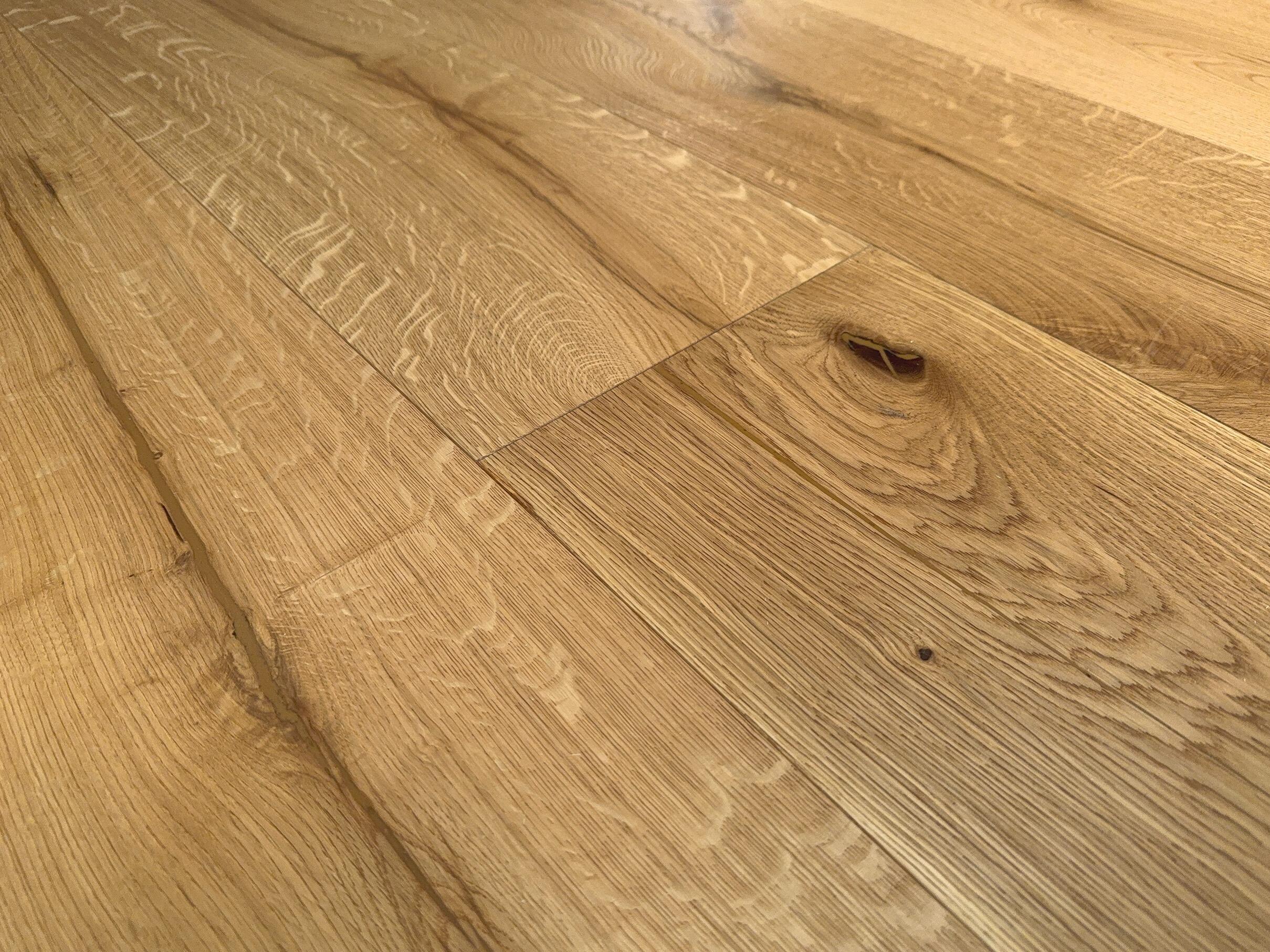 'Laura' Rustic Natural Engineered Oak Flooring