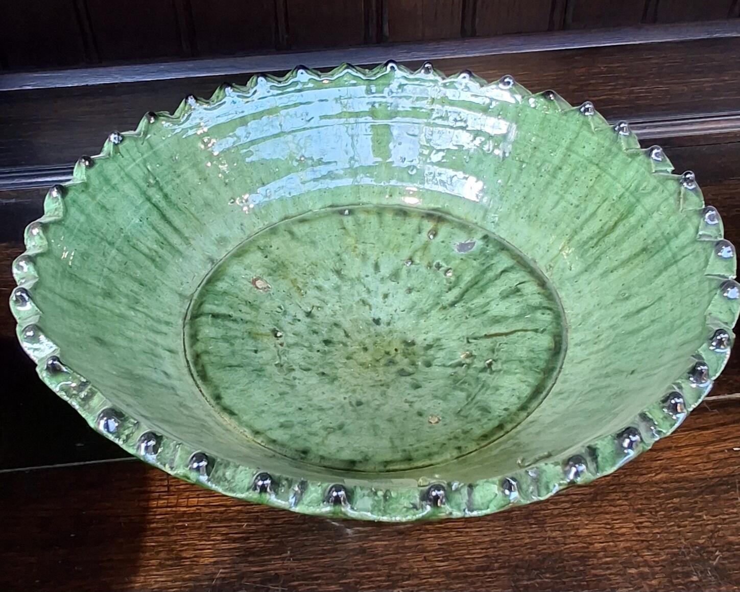 Tamegroute Jagged Edge Pedestal Fruit Bowl XL