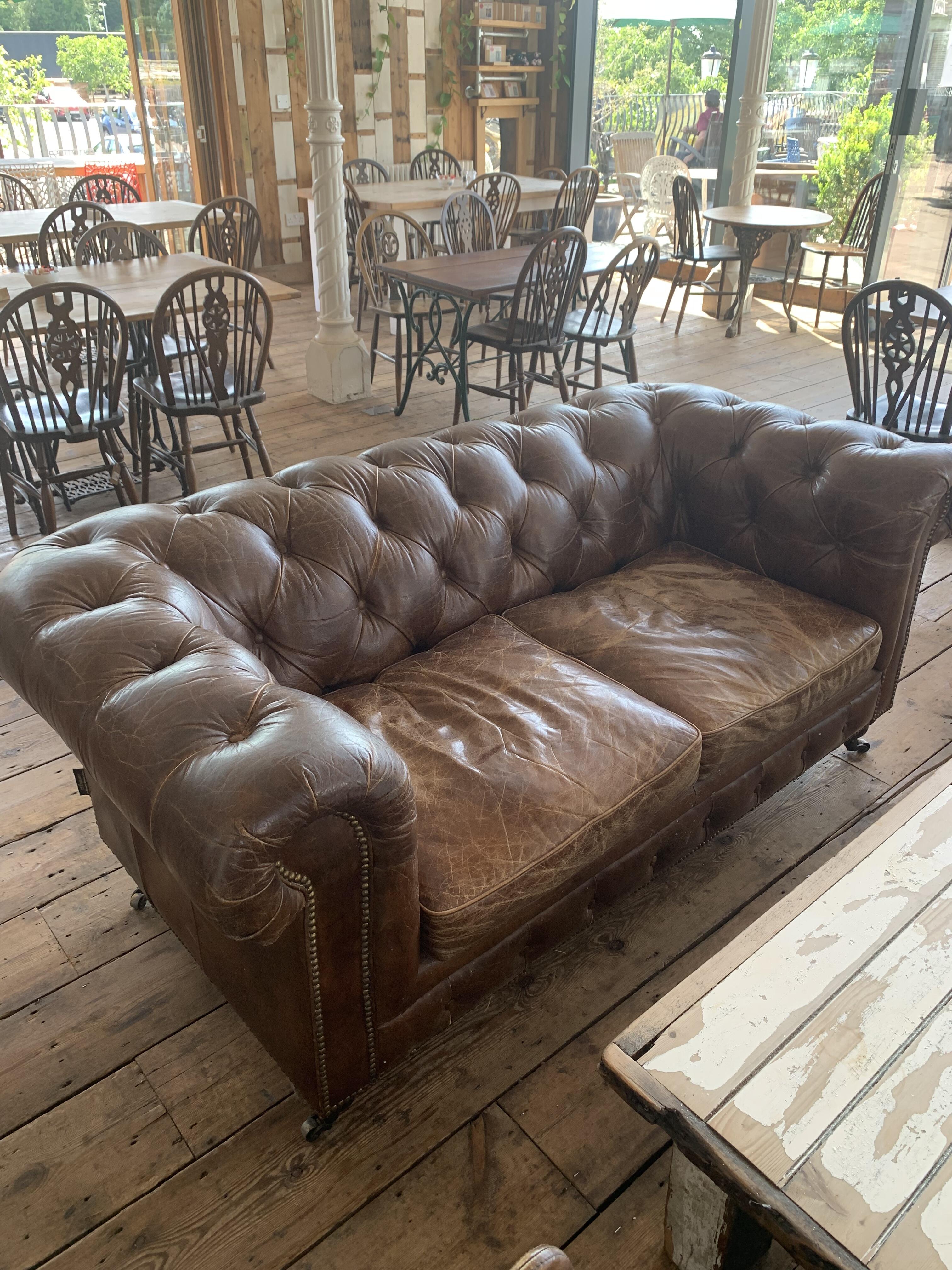 Vintage Leather Chesterfield Sofa - Classic Charm