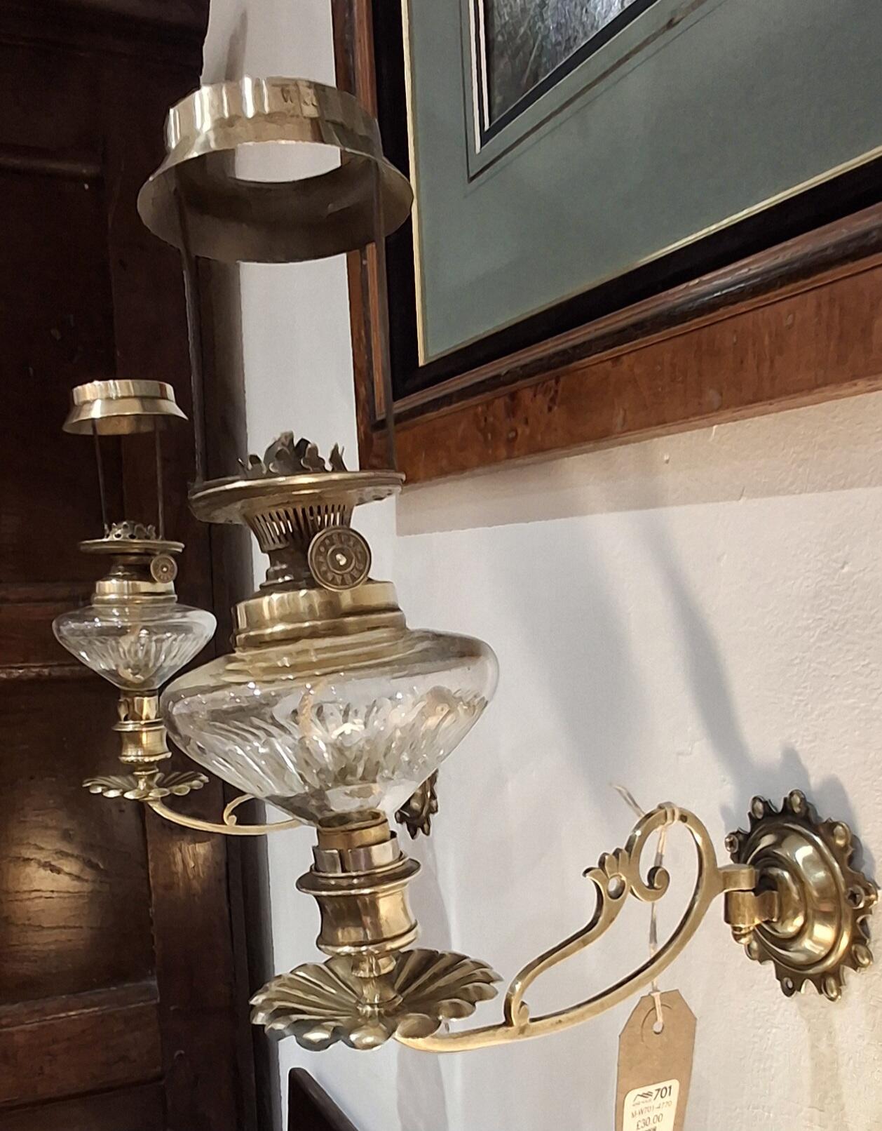 Vintage Brass Sconce with Oil Lamp PP81235