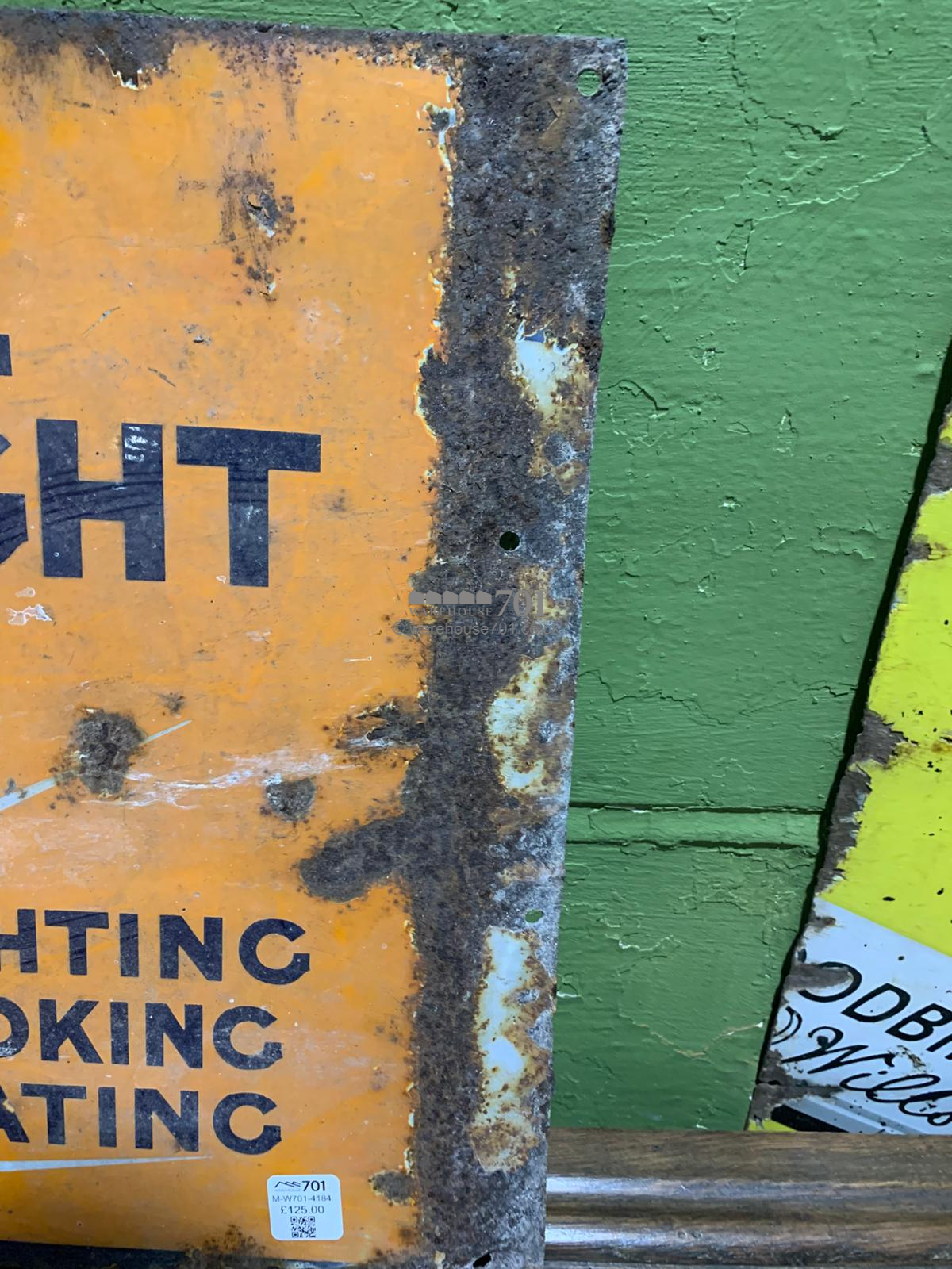 Vintage tin enamel Royal Daylight Oil sign