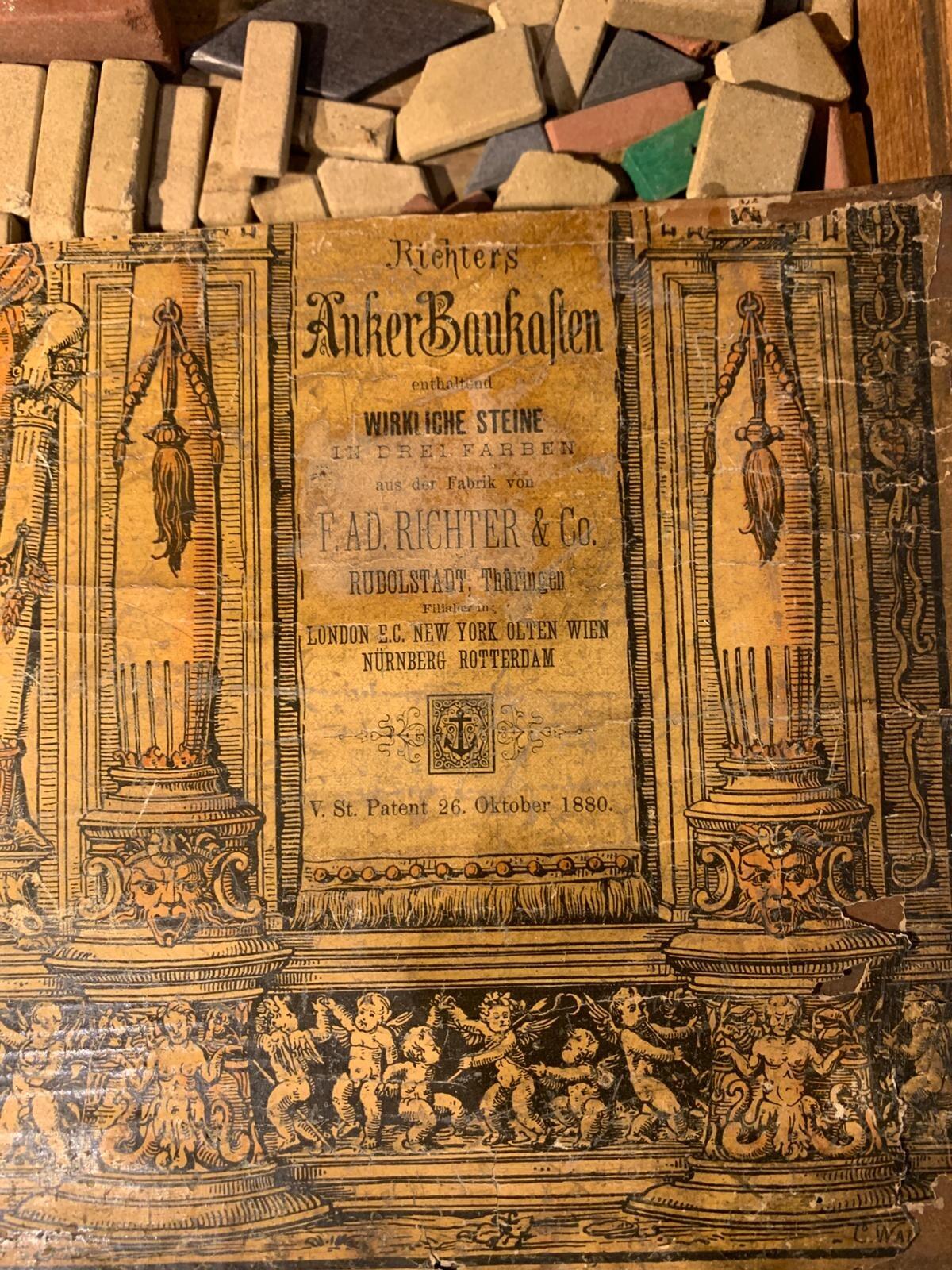 Antique set Victorian Richter blocks - in box