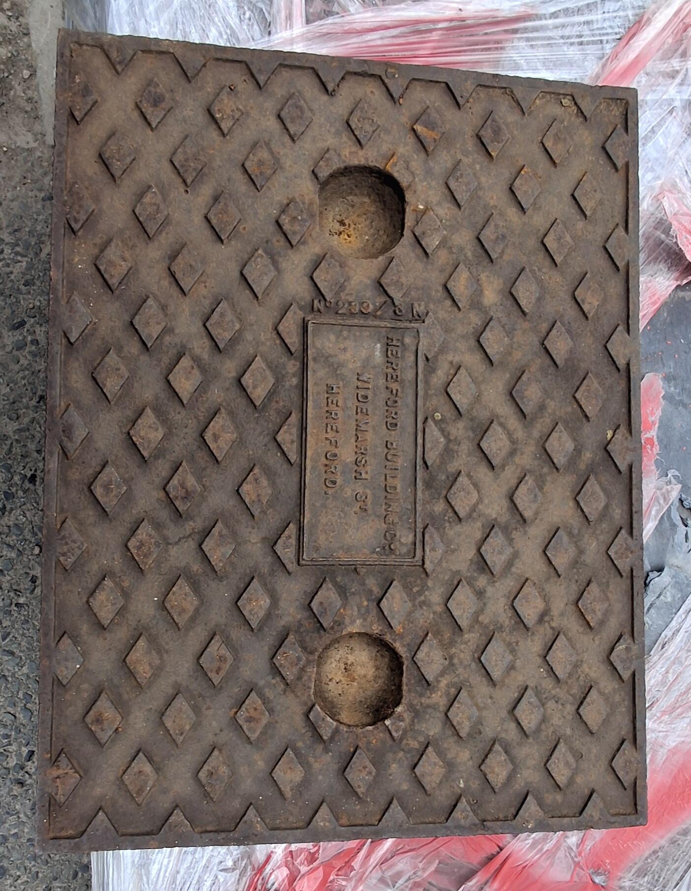 Vintage Hereford Manhole Cover 66cm x 50cm