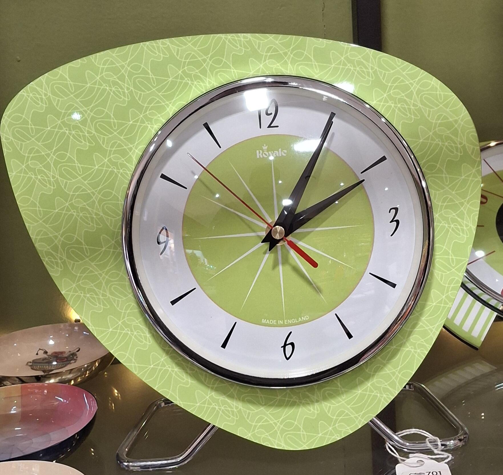Vintage Chartreuse Pebble Mantle Clock