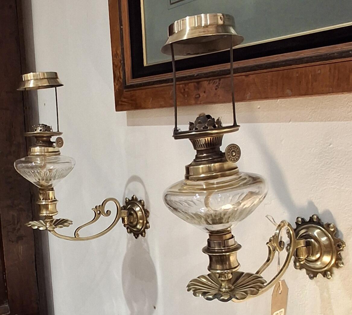 Vintage Brass Sconce with Oil Lamp PP81235